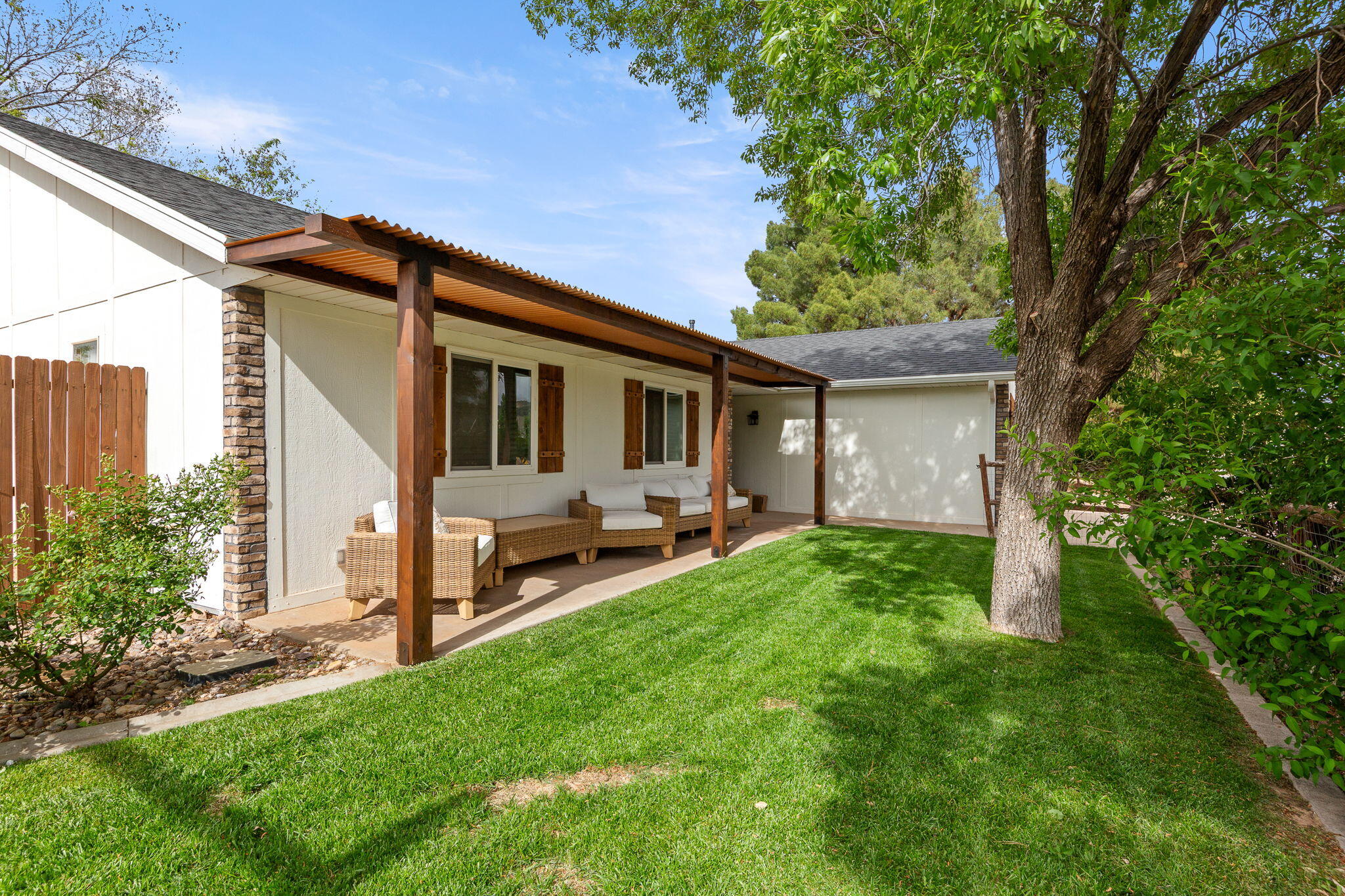 DIAMOND VALLEY ACRES - Residential