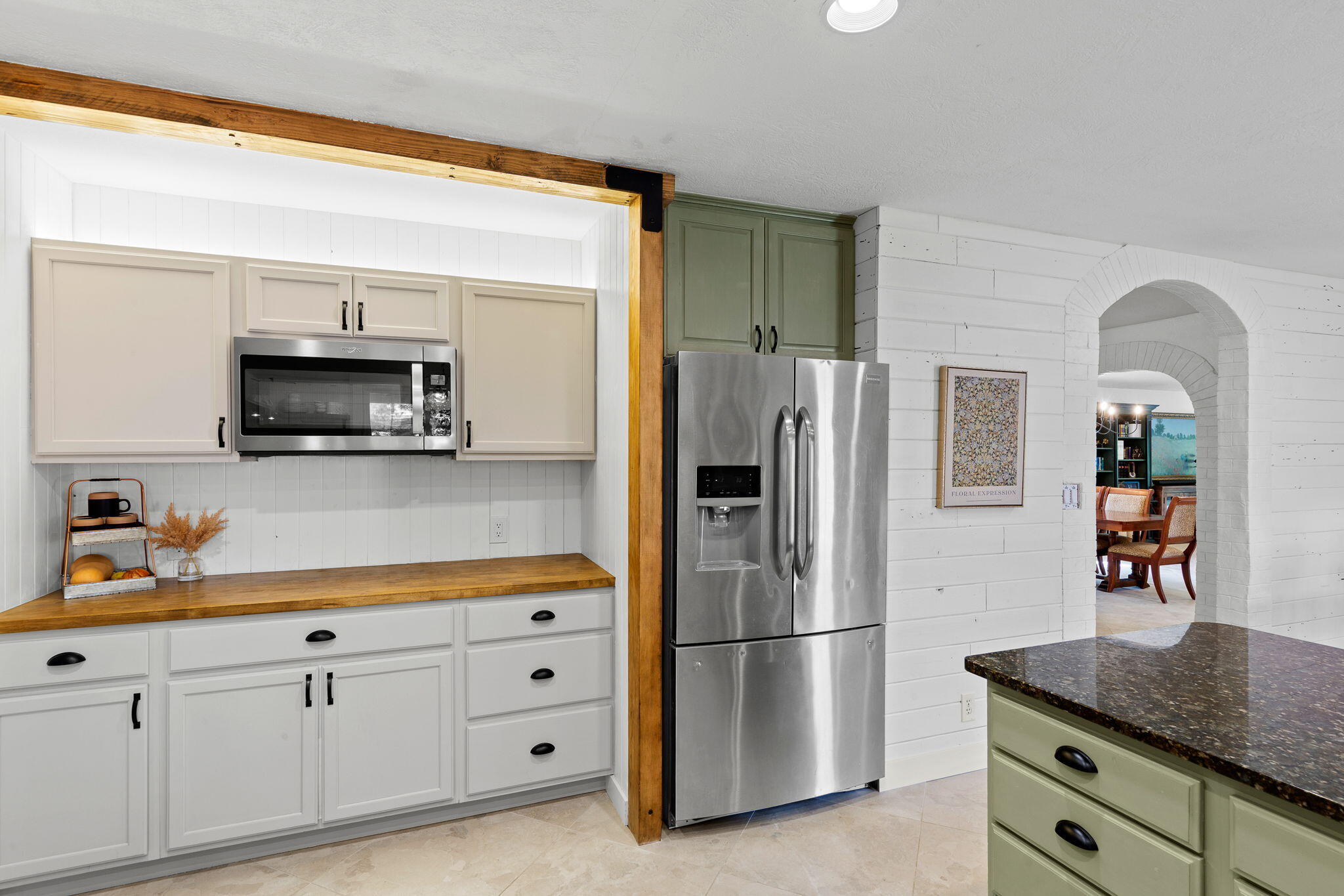 DIAMOND VALLEY ACRES - Residential