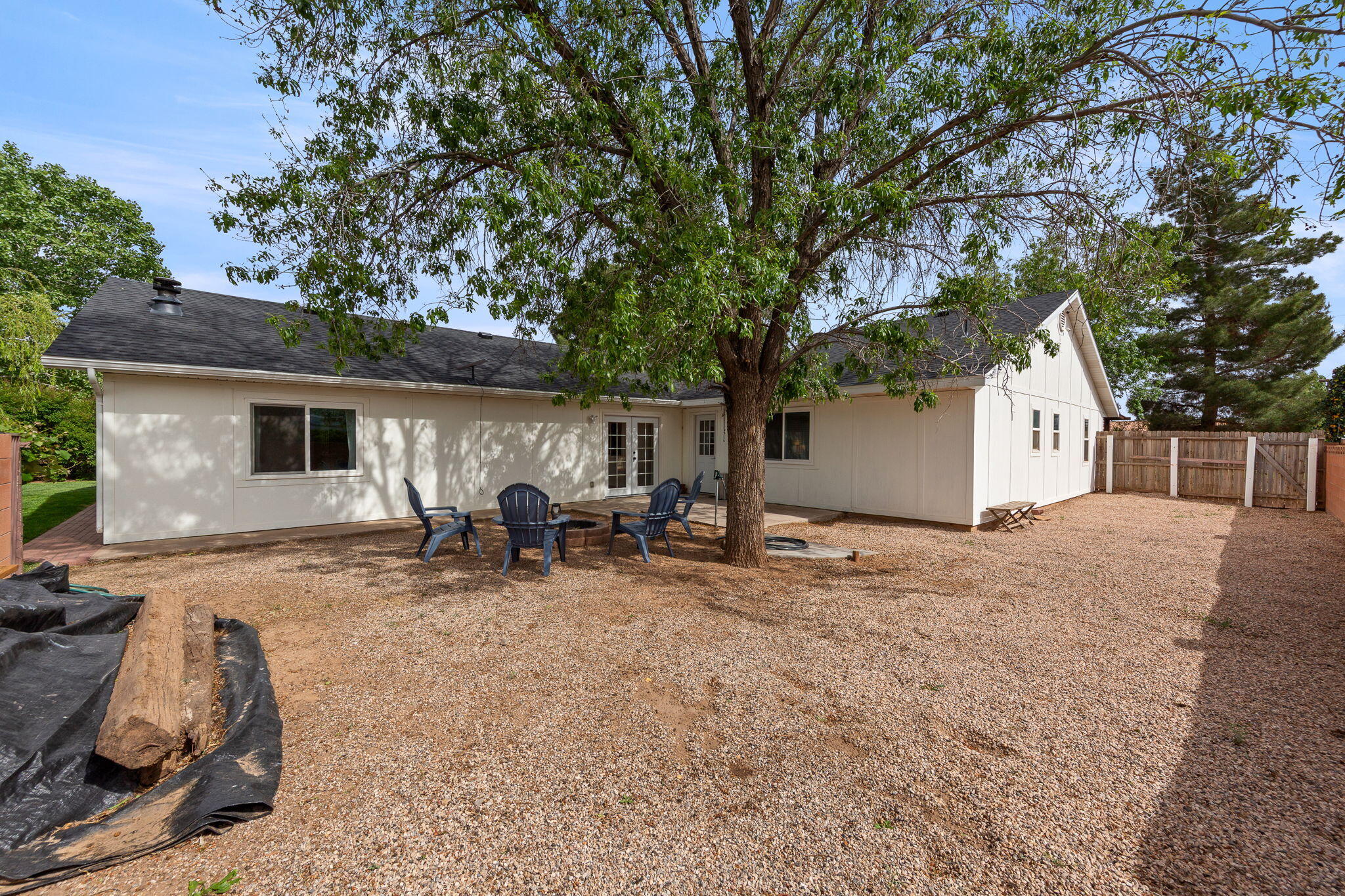 DIAMOND VALLEY ACRES - Residential