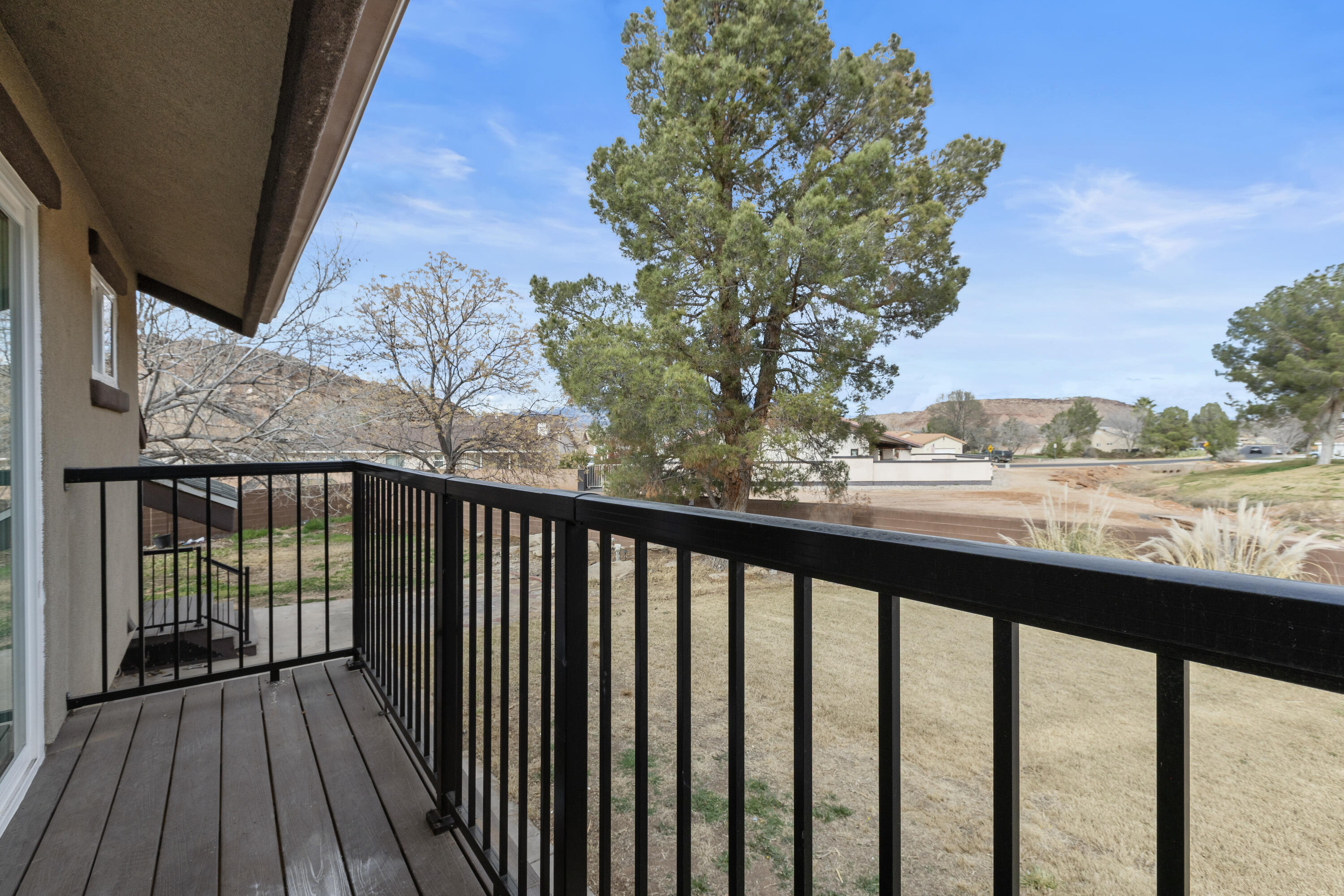 BLOOMINGTON HILLS - Residential