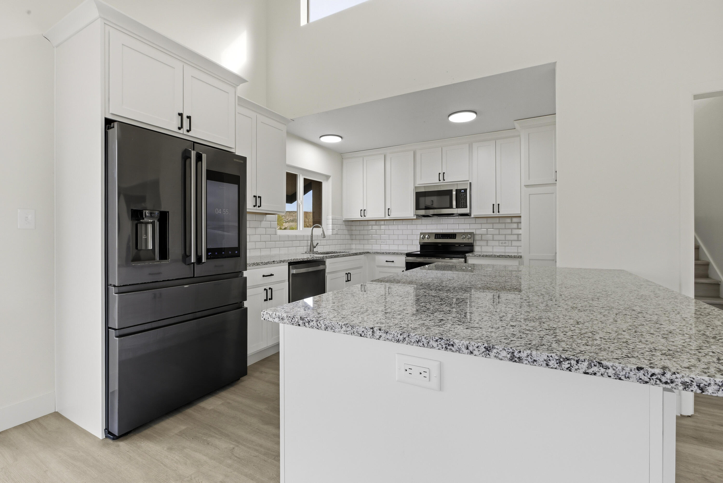 BLOOMINGTON HILLS - Residential