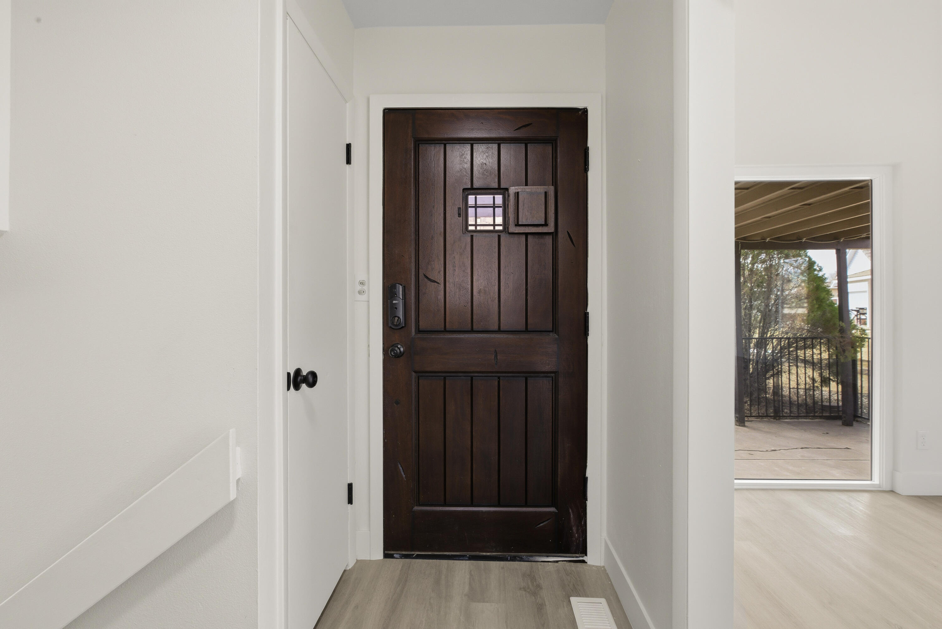 BLOOMINGTON HILLS - Residential