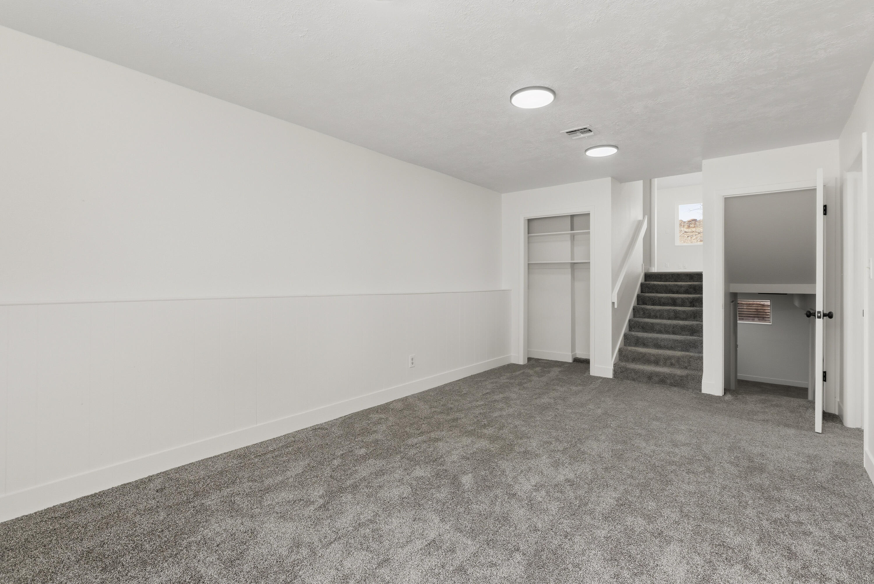 BLOOMINGTON HILLS - Residential