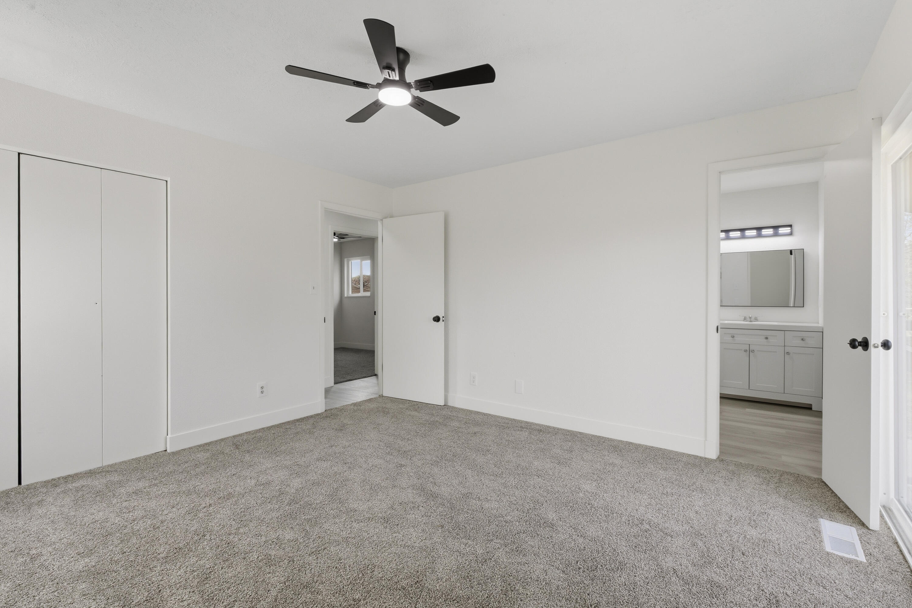 BLOOMINGTON HILLS - Residential