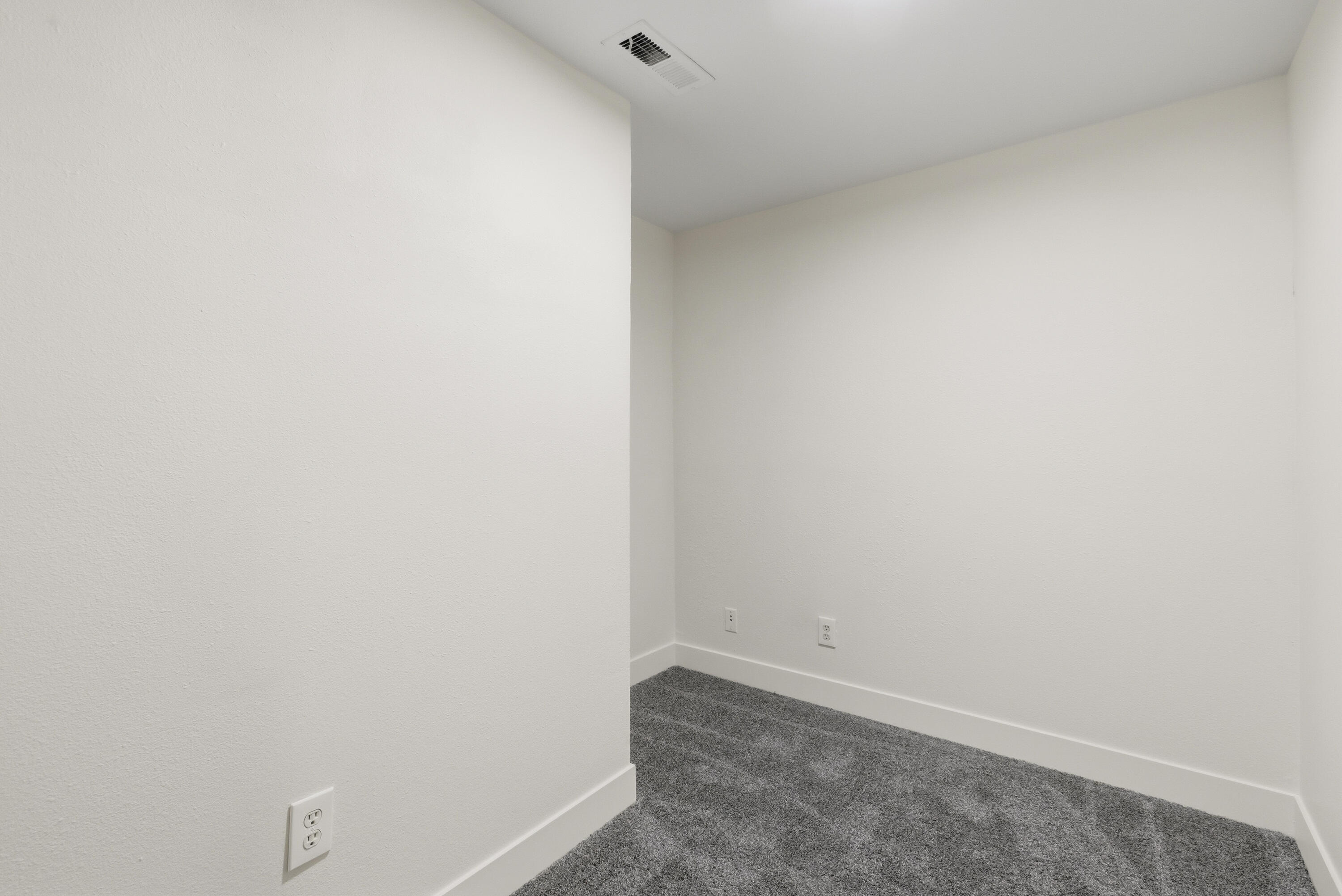 BLOOMINGTON HILLS - Residential