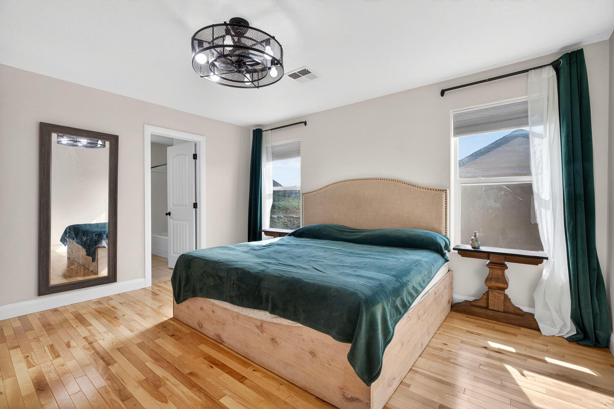 ALMOND HEIGHTS PARK - Residential