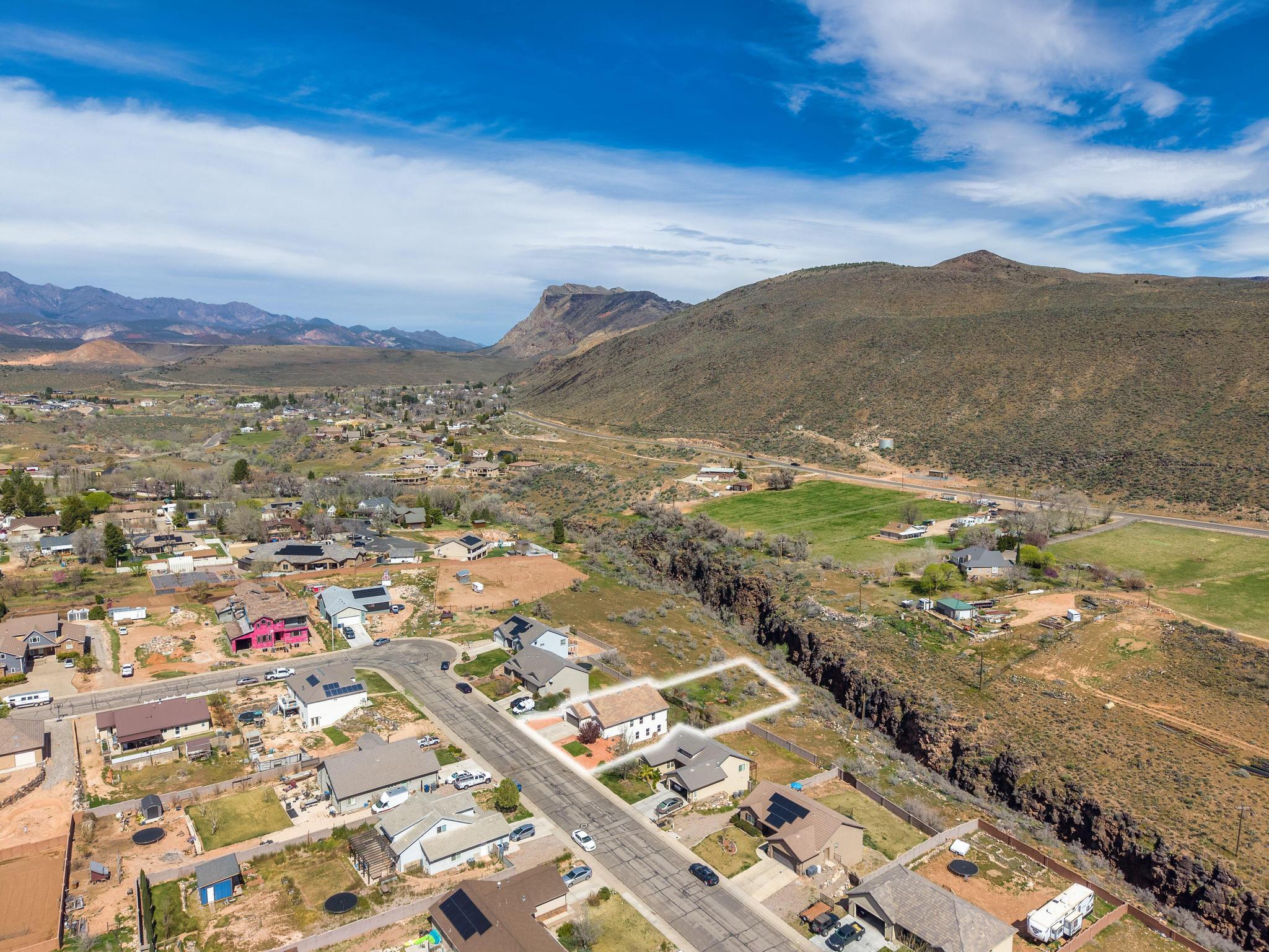 ALMOND HEIGHTS PARK - Residential