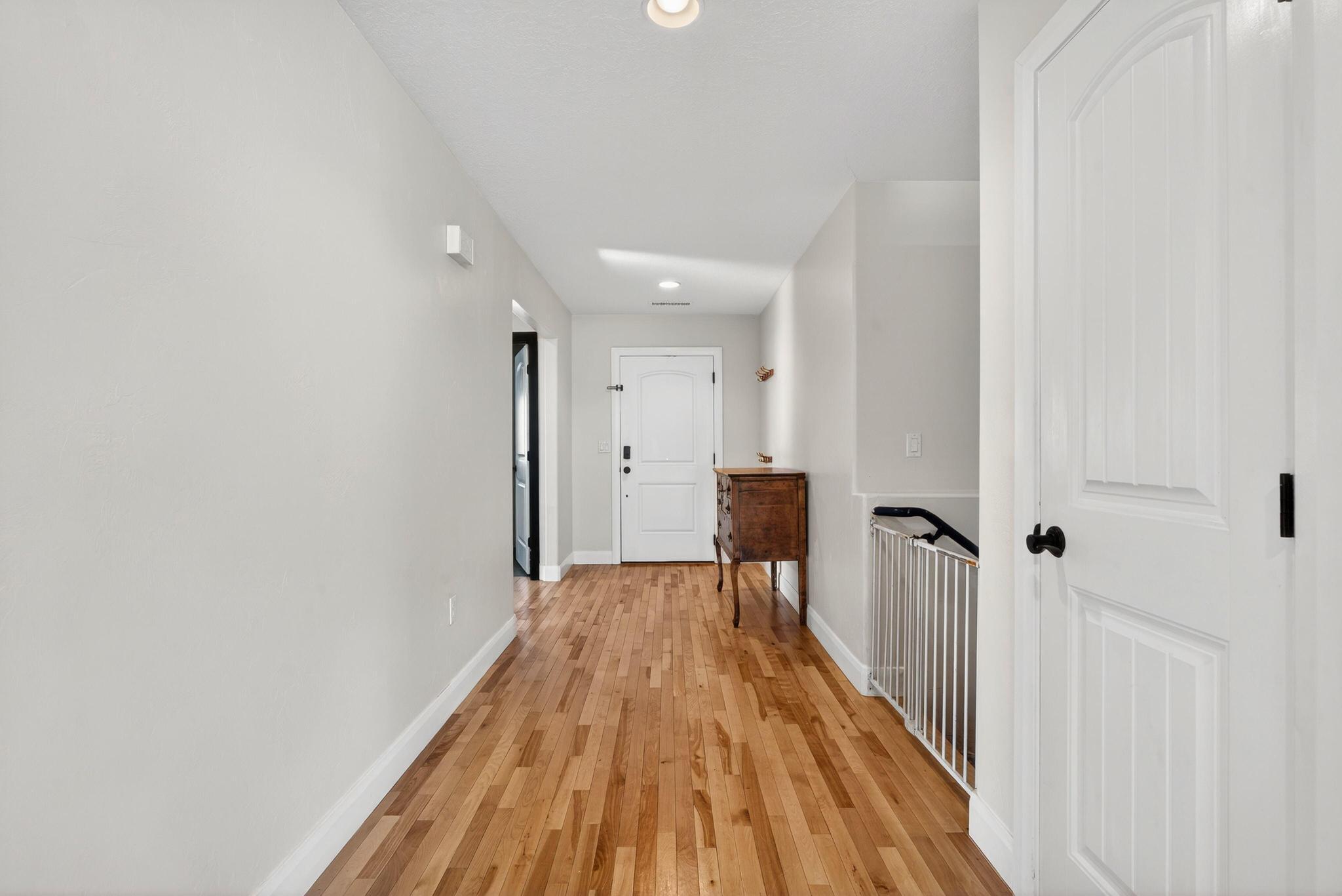 ALMOND HEIGHTS PARK - Residential