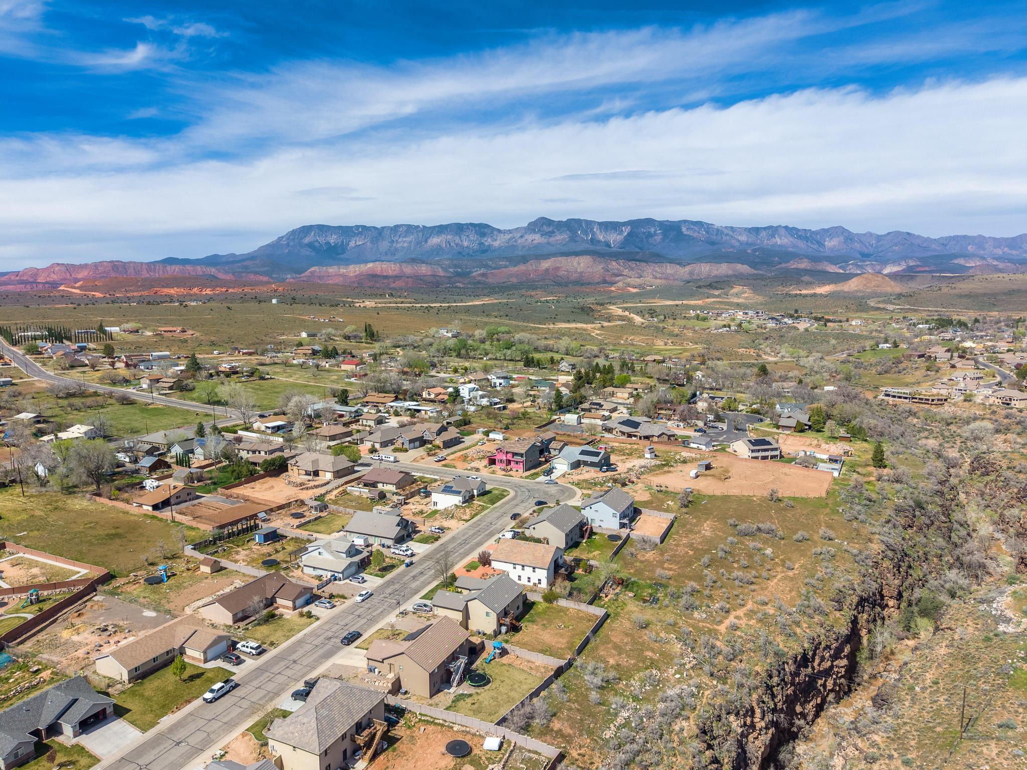 ALMOND HEIGHTS PARK - Residential