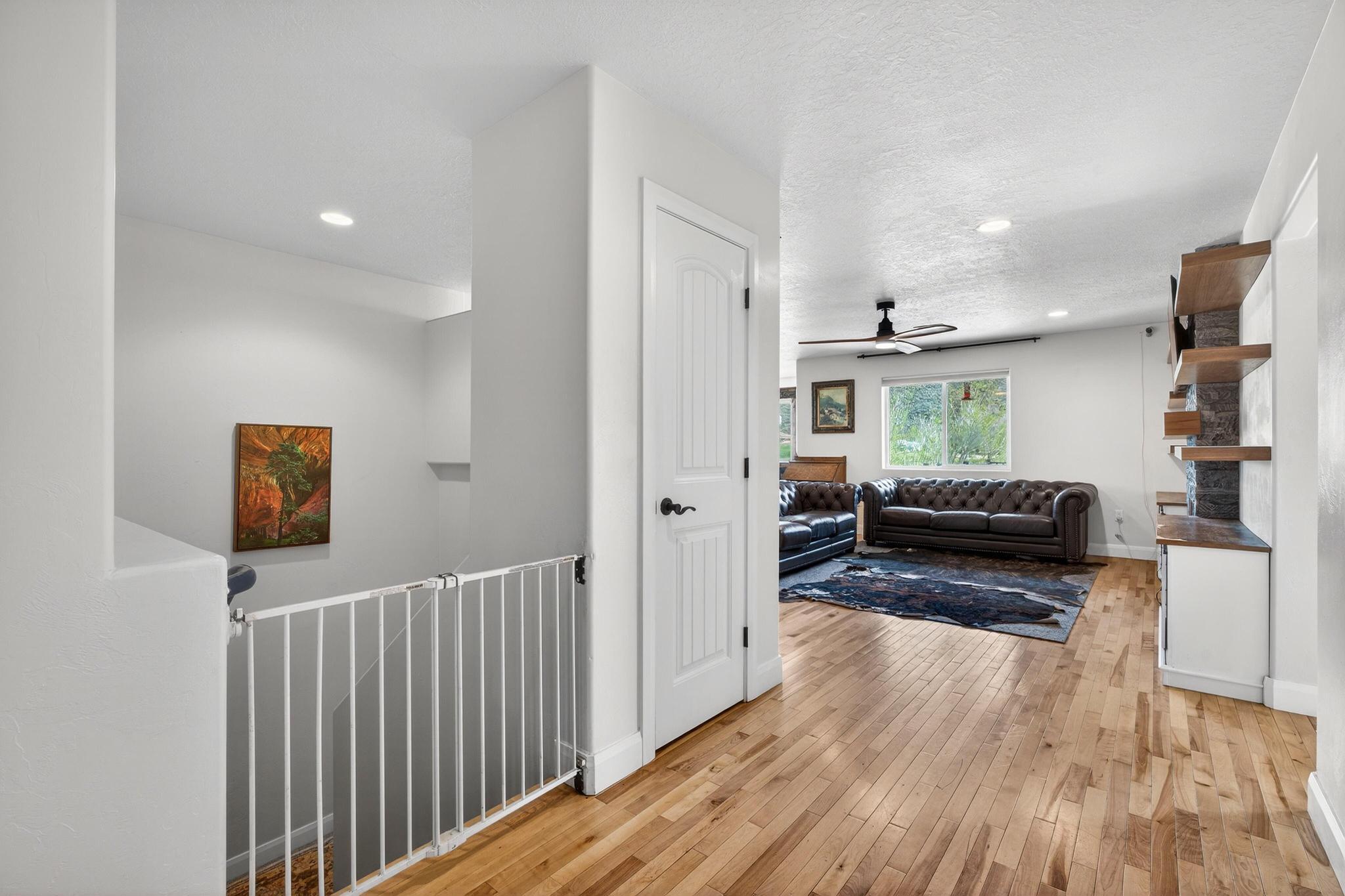 ALMOND HEIGHTS PARK - Residential