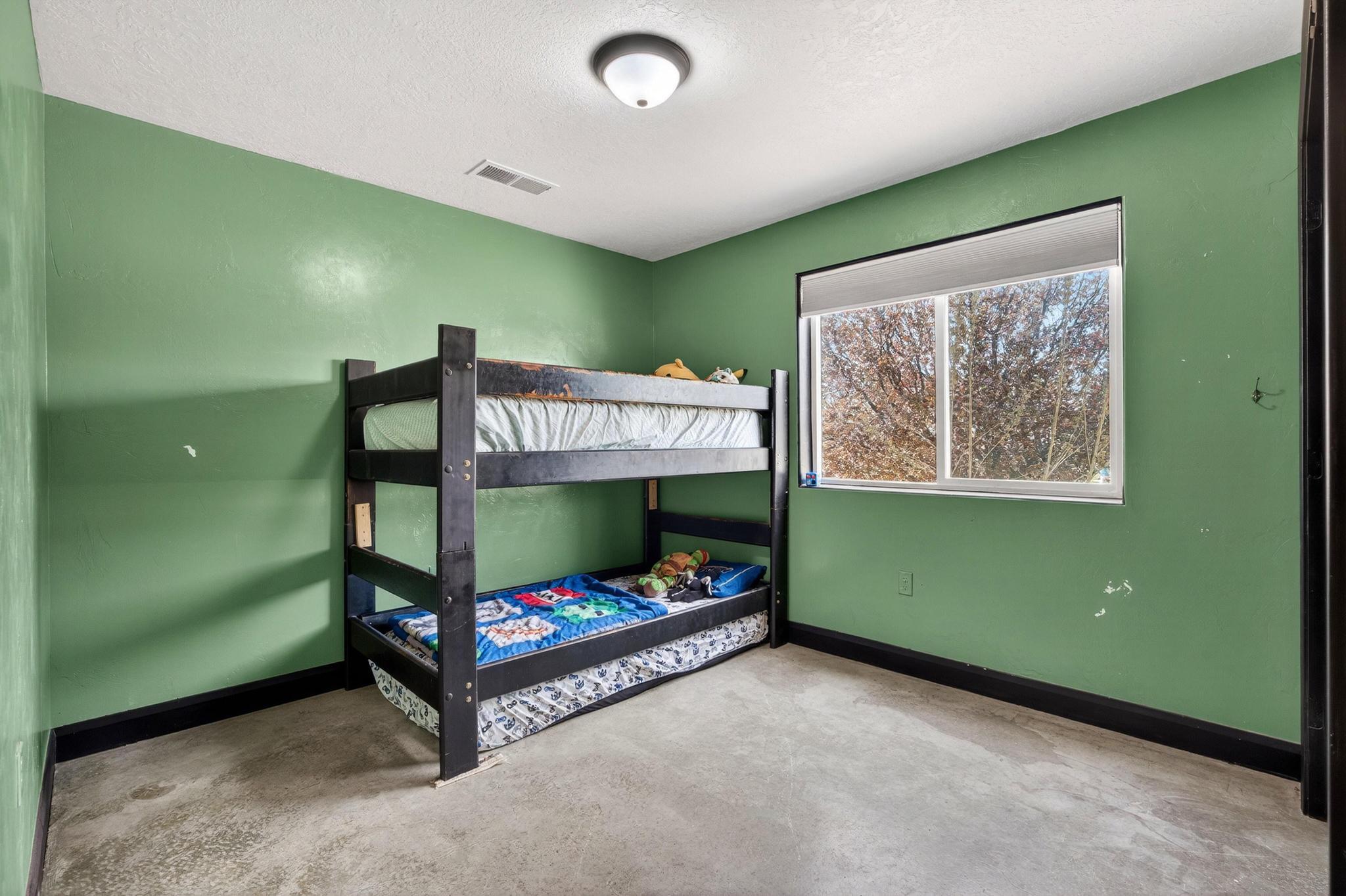 ALMOND HEIGHTS PARK - Residential