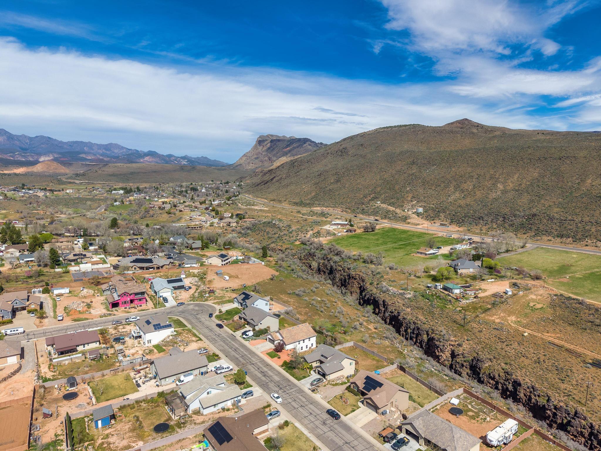 ALMOND HEIGHTS PARK - Residential