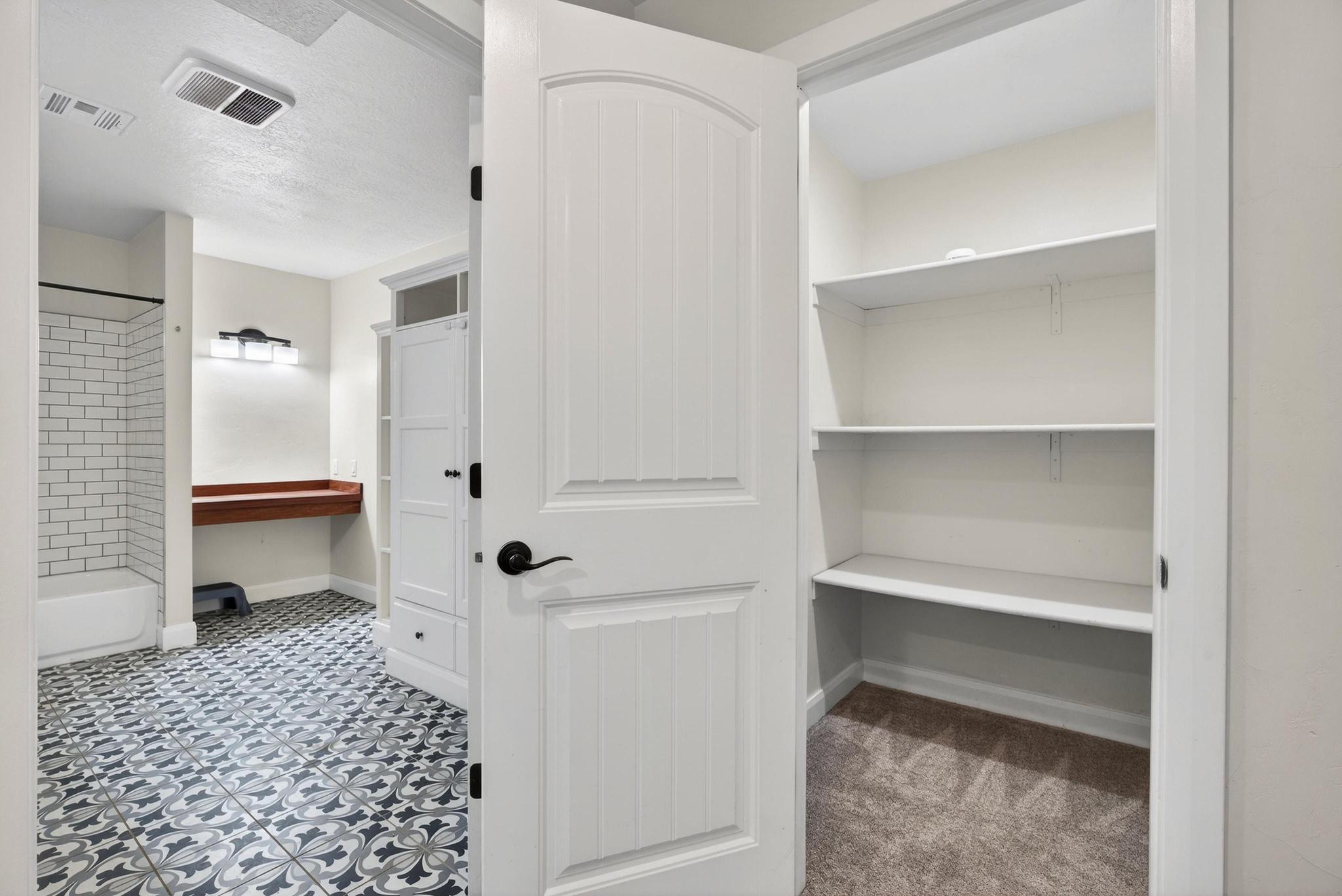 ALMOND HEIGHTS PARK - Residential