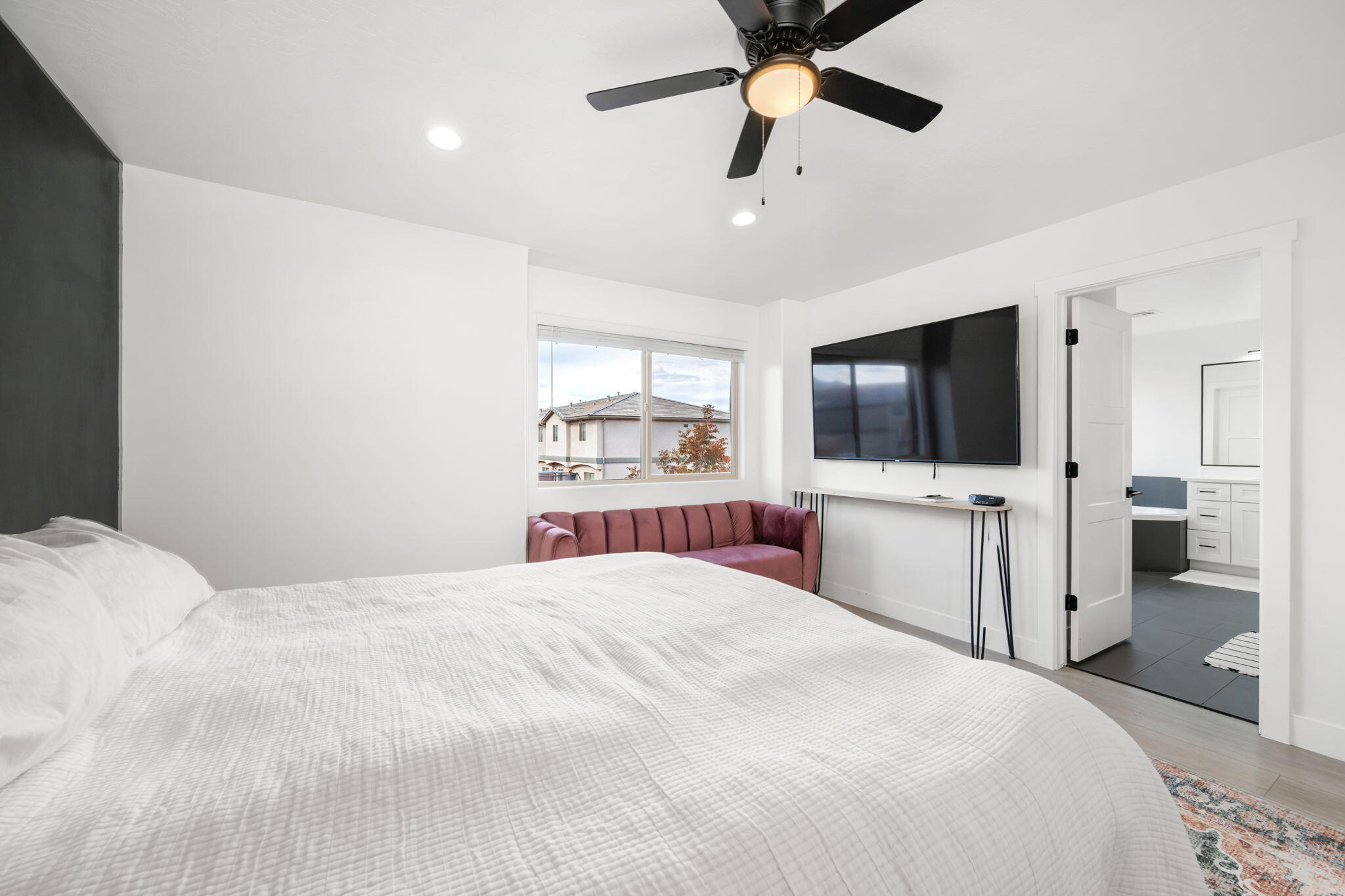 RED MOUNTAIN VISTAS TH - Residential