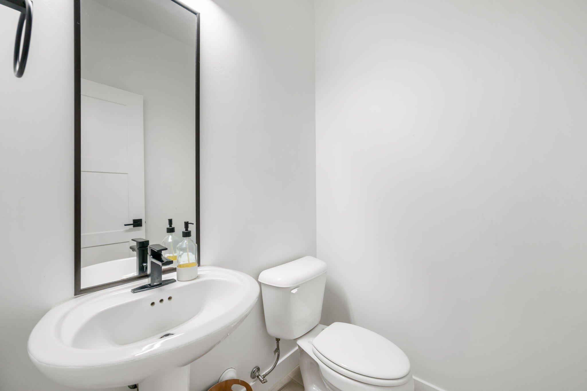 RED MOUNTAIN VISTAS TH - Residential