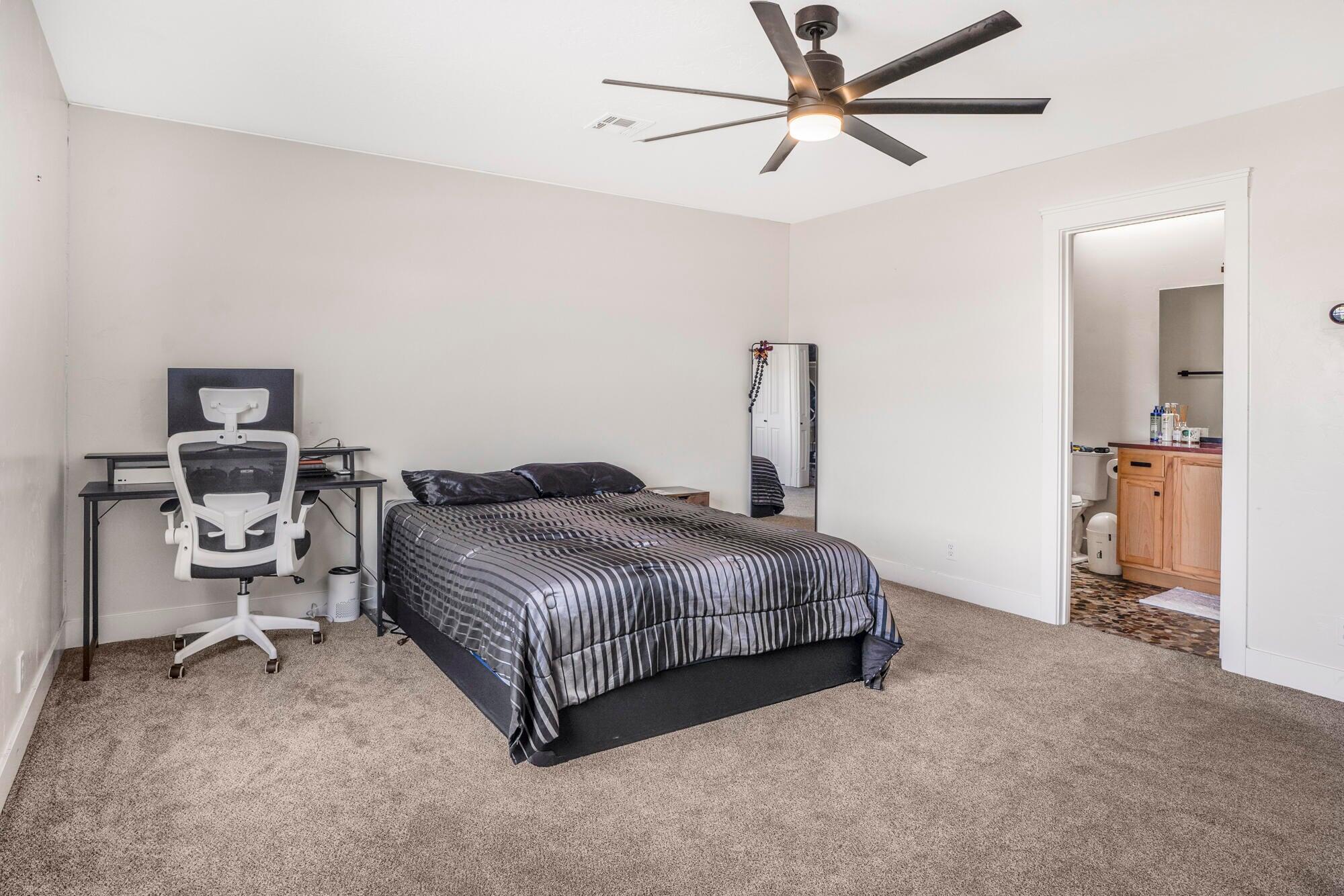 BLOOMINGTON HILLS - Residential