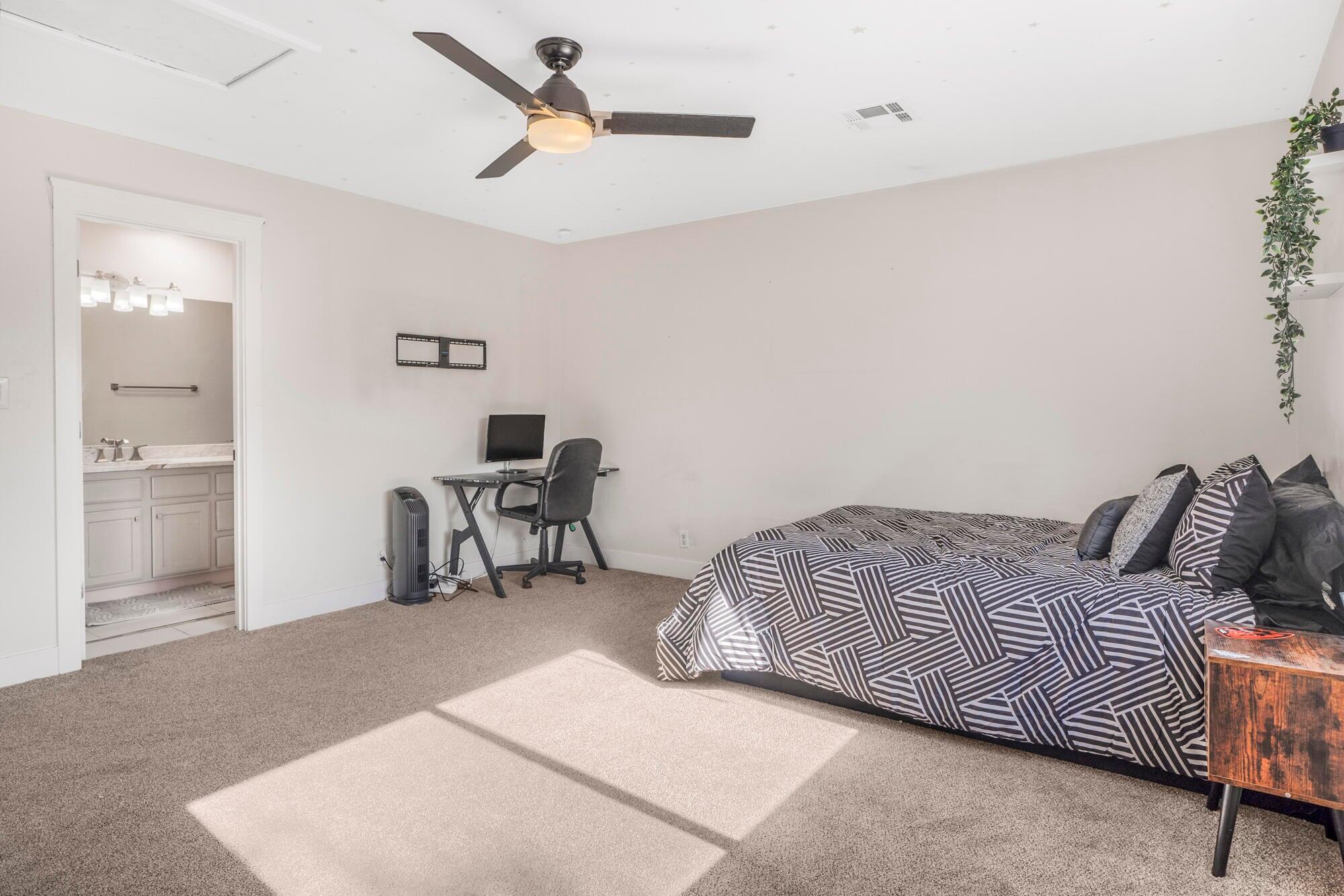 BLOOMINGTON HILLS - Residential