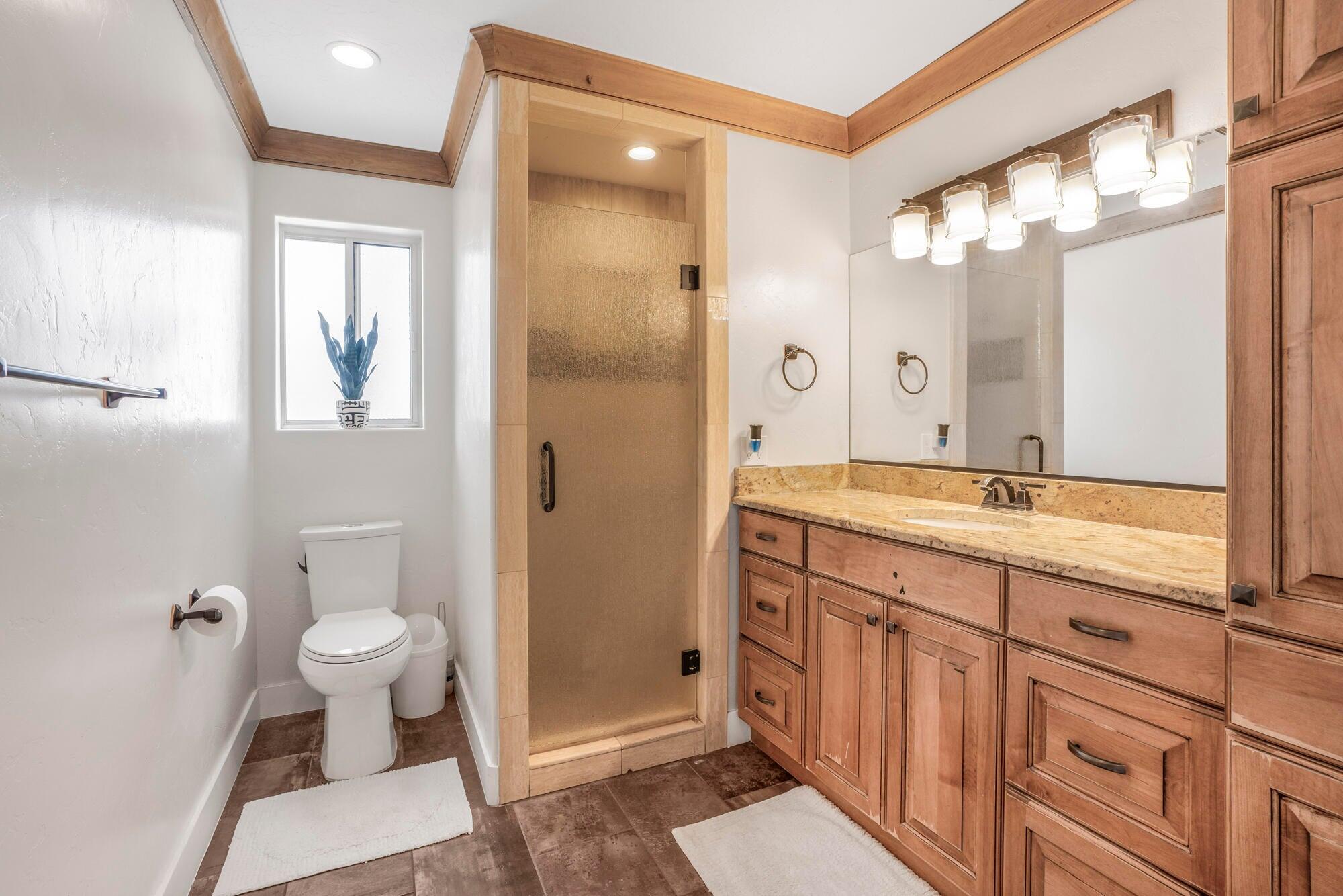 BLOOMINGTON HILLS - Residential