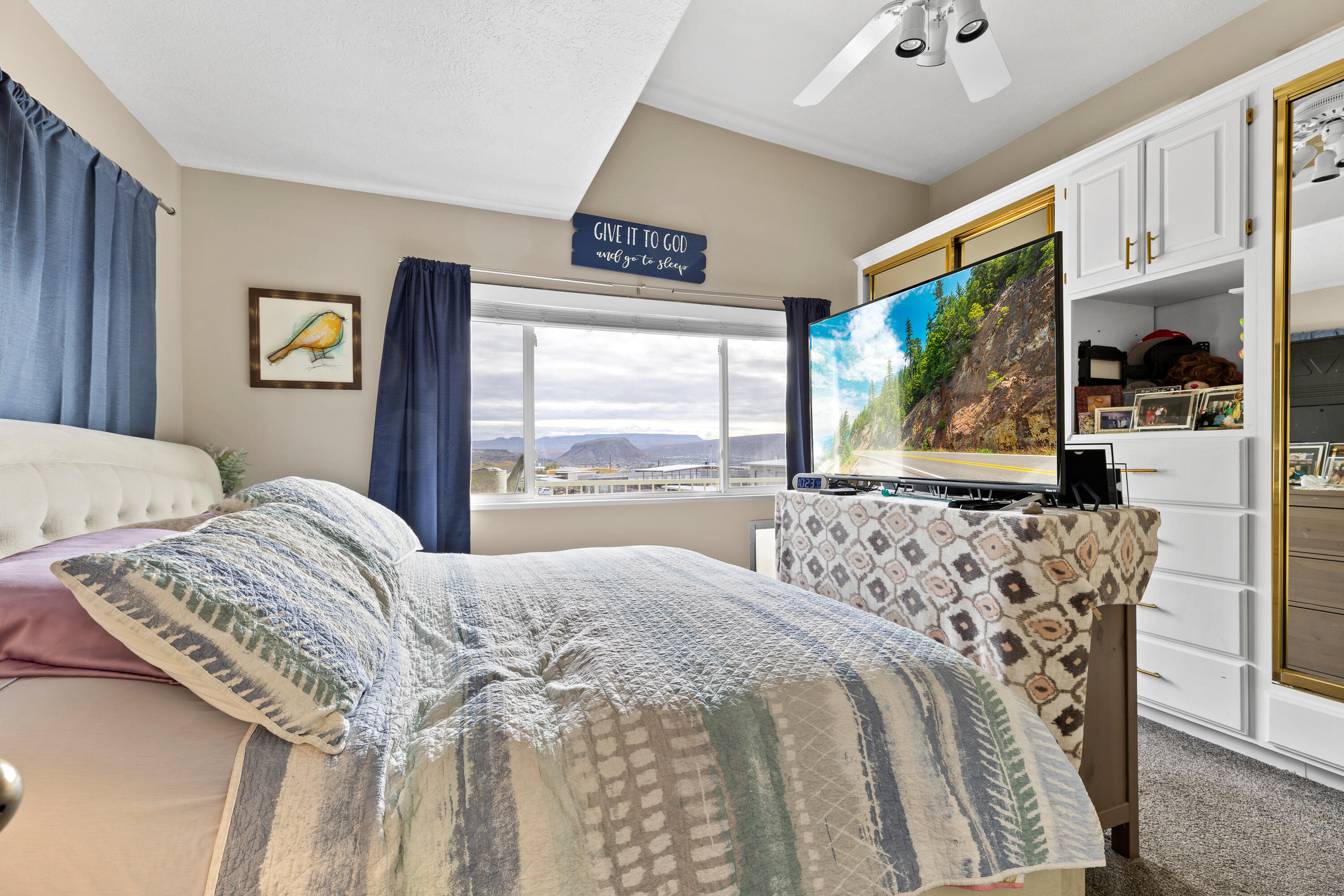 CANYON BREEZE RV RESORT - Residential