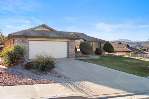 Tiny photo for 907 W SIR MONTE DR, Saint George, UT 84770 (MLS # 26-268479)