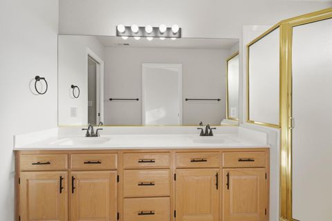 Tiny photo for 907 W SIR MONTE DR, Saint George, UT 84770 (MLS # 26-268479)