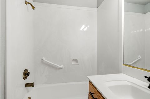 Tiny photo for 907 W SIR MONTE DR, Saint George, UT 84770 (MLS # 26-268479)