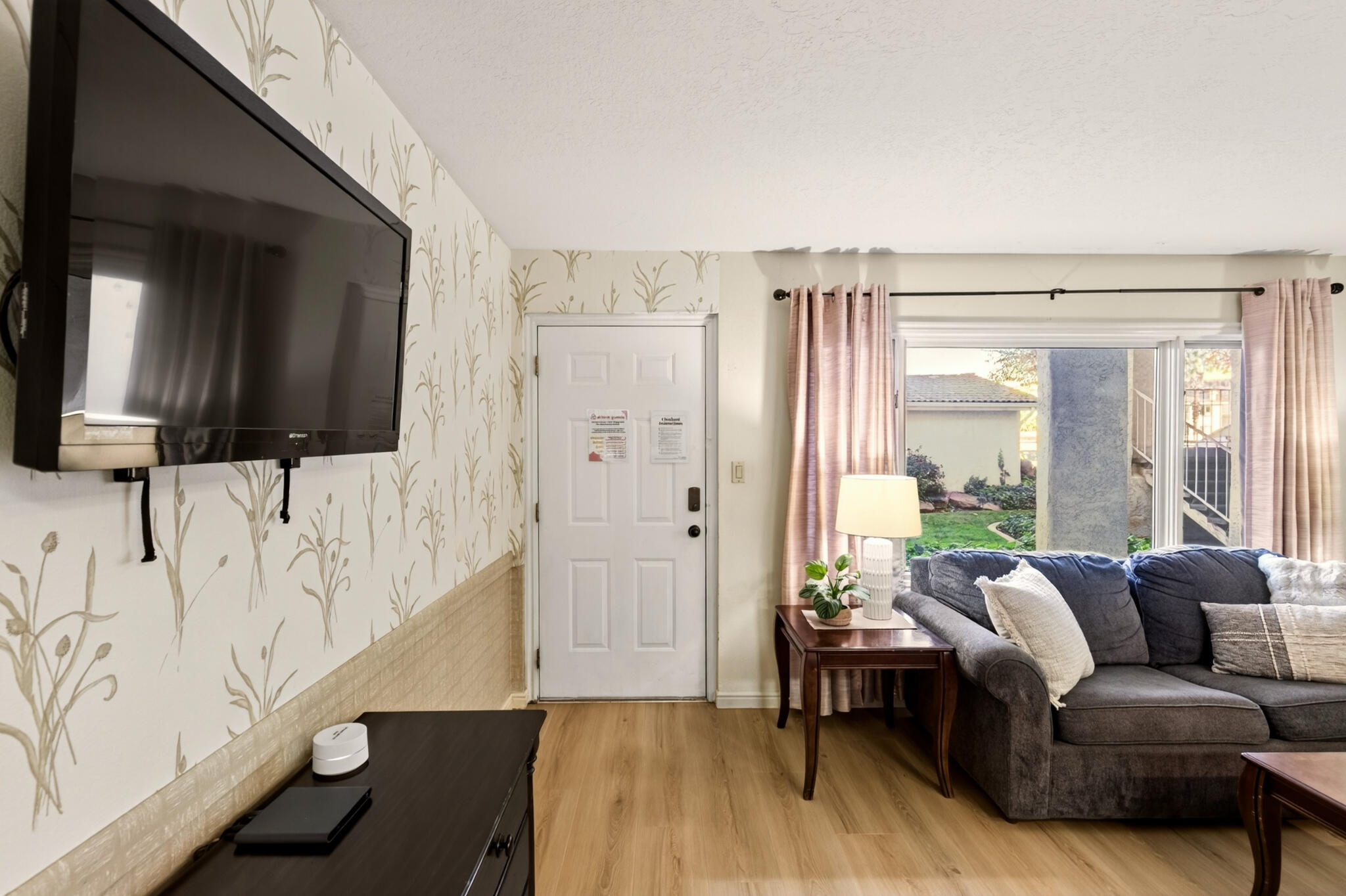 LAS PALMAS RESORT CONDOS - Residential