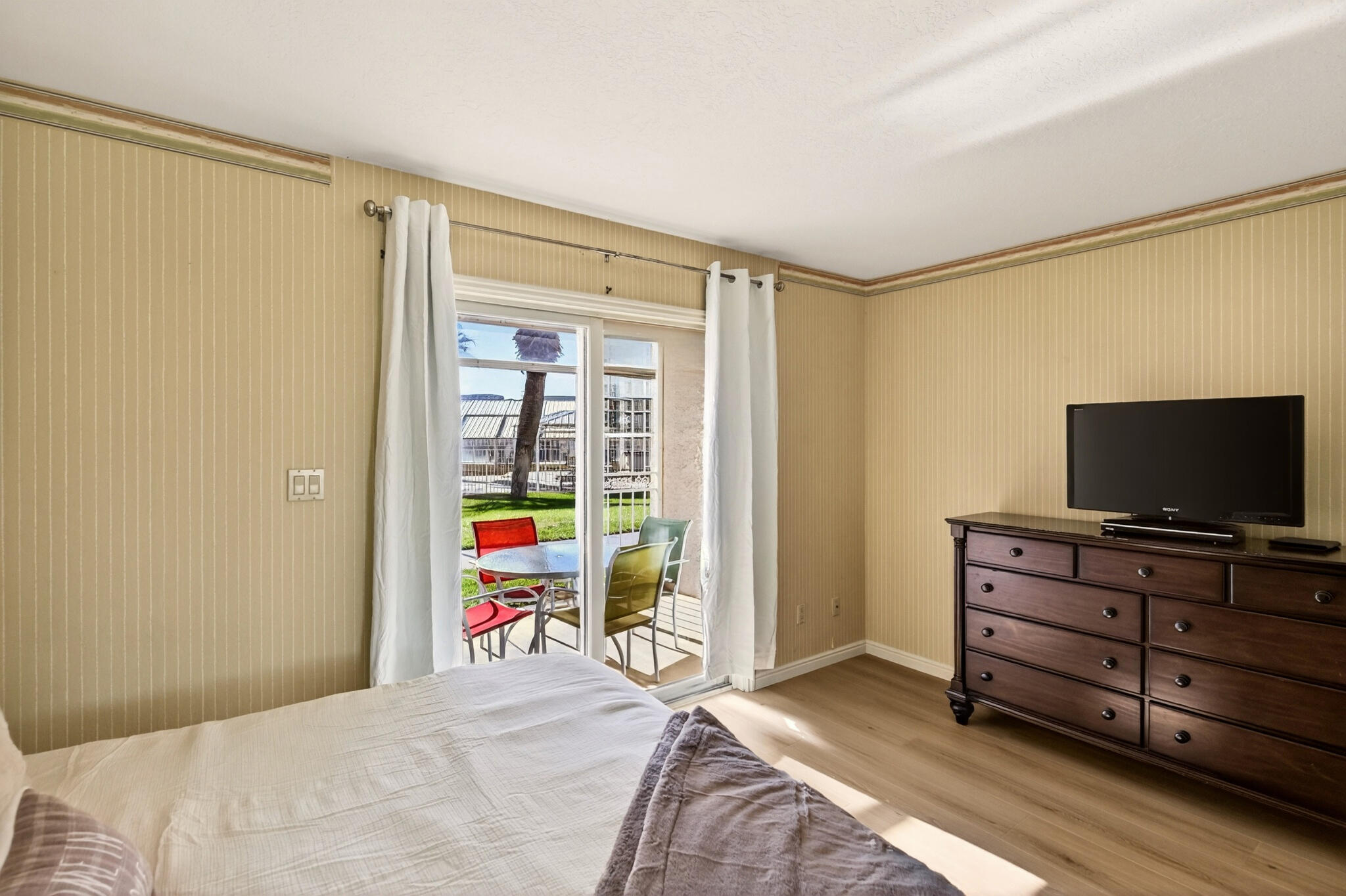 LAS PALMAS RESORT CONDOS - Residential