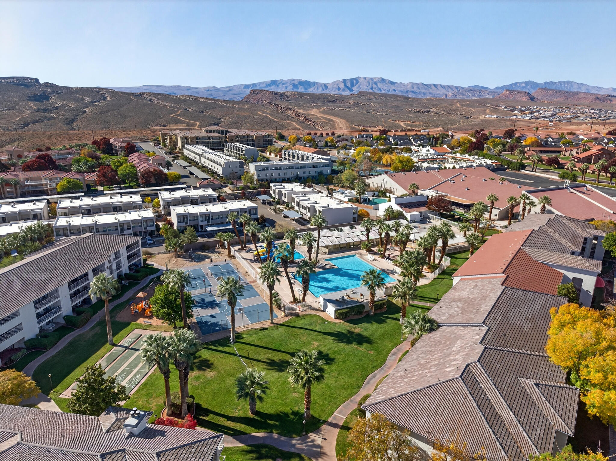 LAS PALMAS RESORT CONDOS - Residential