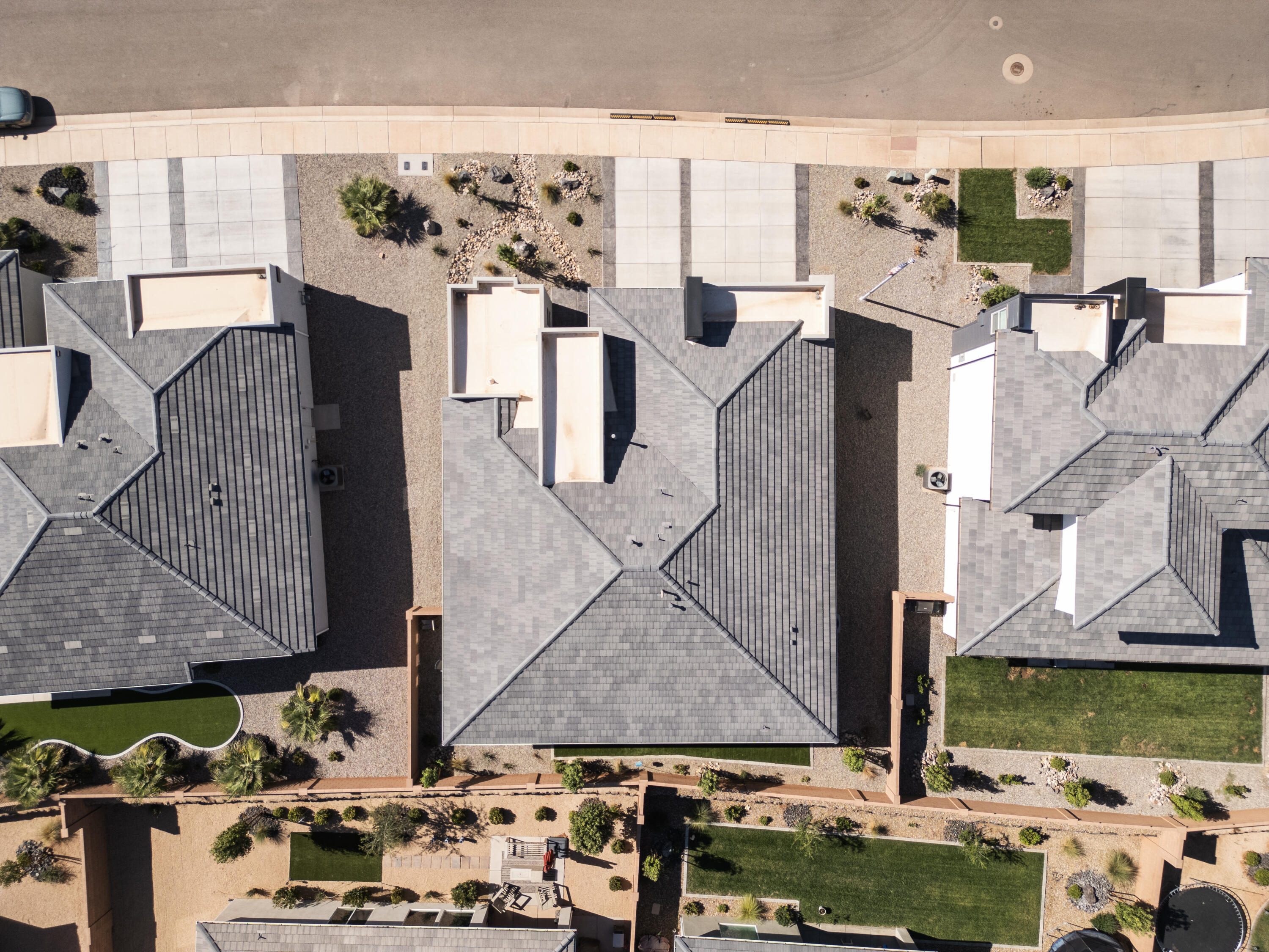 DESERT CLIFFS - Residential