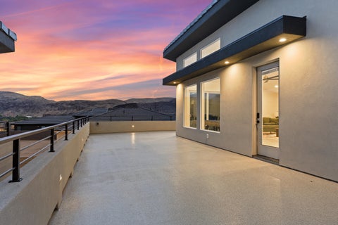 Tiny photo for 1108 Florence CIR, Hurricane, UT 84737 (MLS # 26-276736)