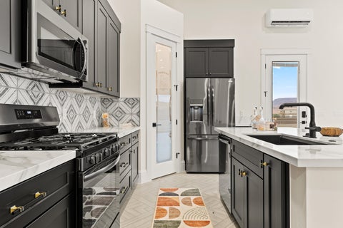 Tiny photo for 1108 Florence CIR, Hurricane, UT 84737 (MLS # 26-276736)