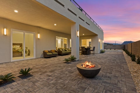 Tiny photo for 1108 Florence CIR, Hurricane, UT 84737 (MLS # 26-276736)