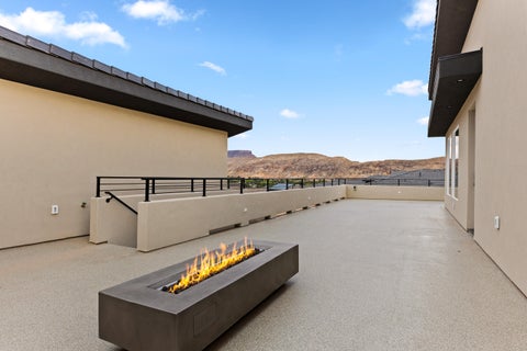 Tiny photo for 1108 Florence CIR, Hurricane, UT 84737 (MLS # 26-276736)