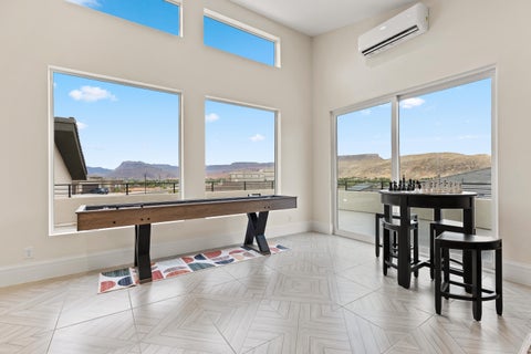Tiny photo for 1108 Florence CIR, Hurricane, UT 84737 (MLS # 26-276736)
