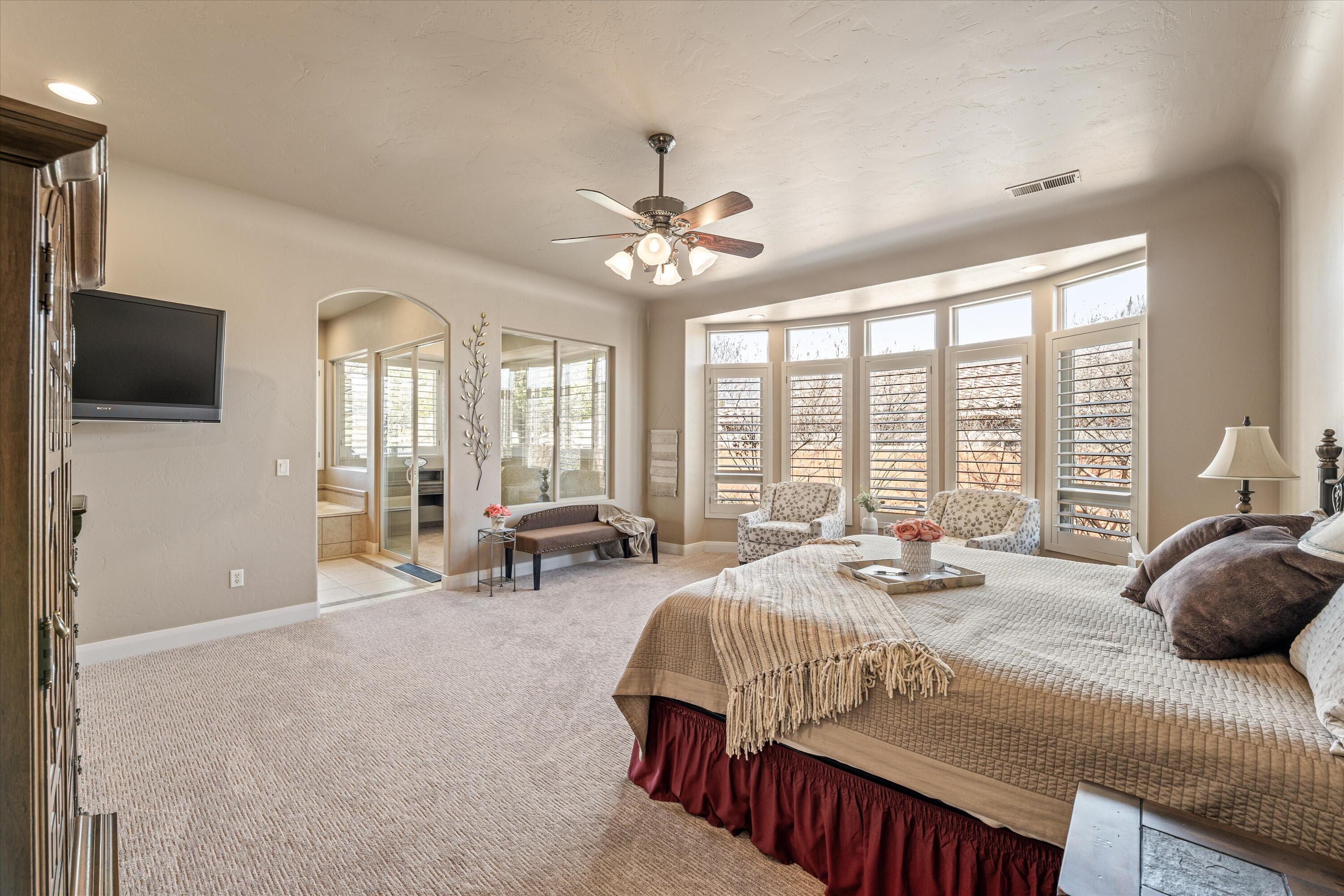 KNOLLS AT LITTLE VALLEY - Residential