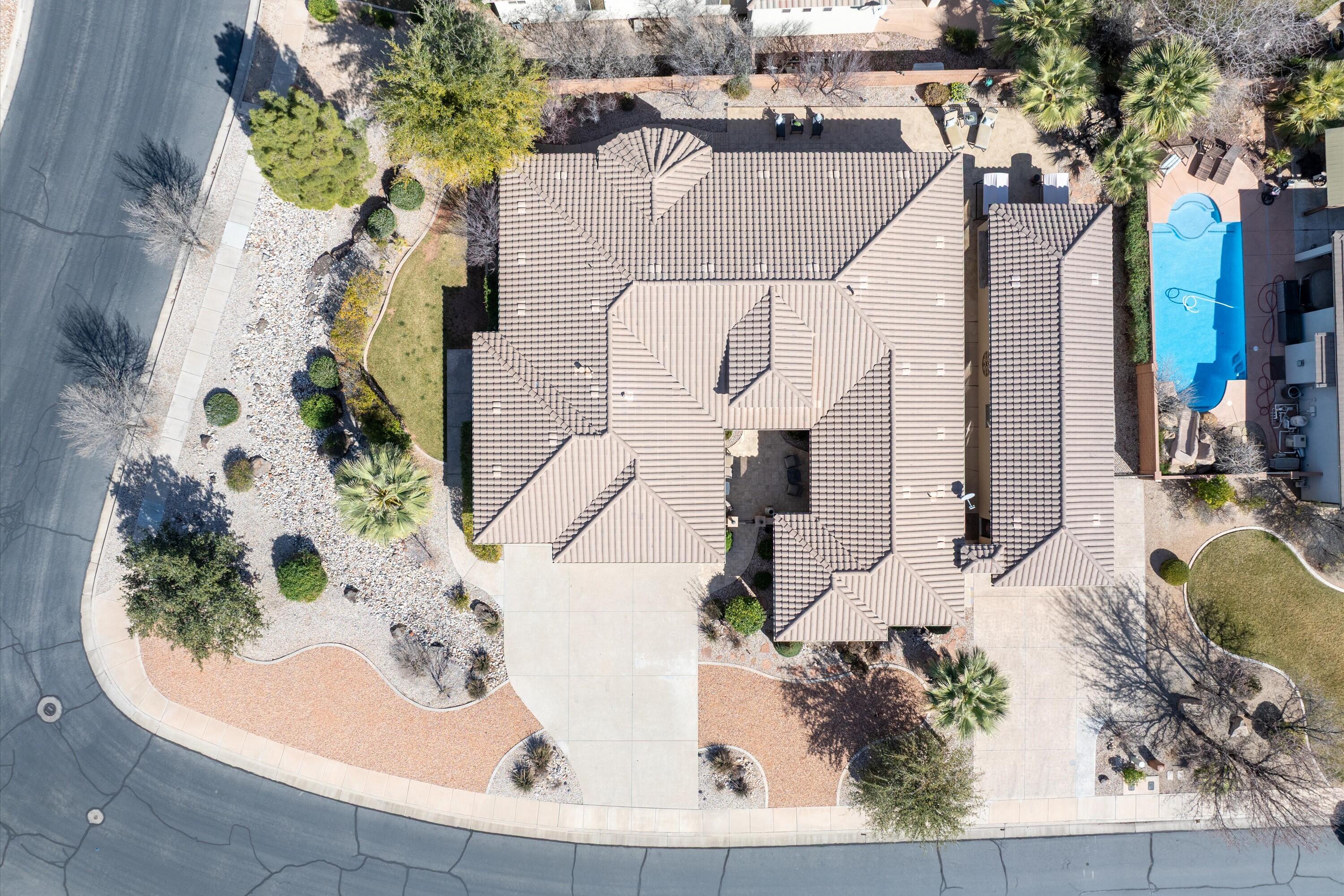 KNOLLS AT LITTLE VALLEY - Residential