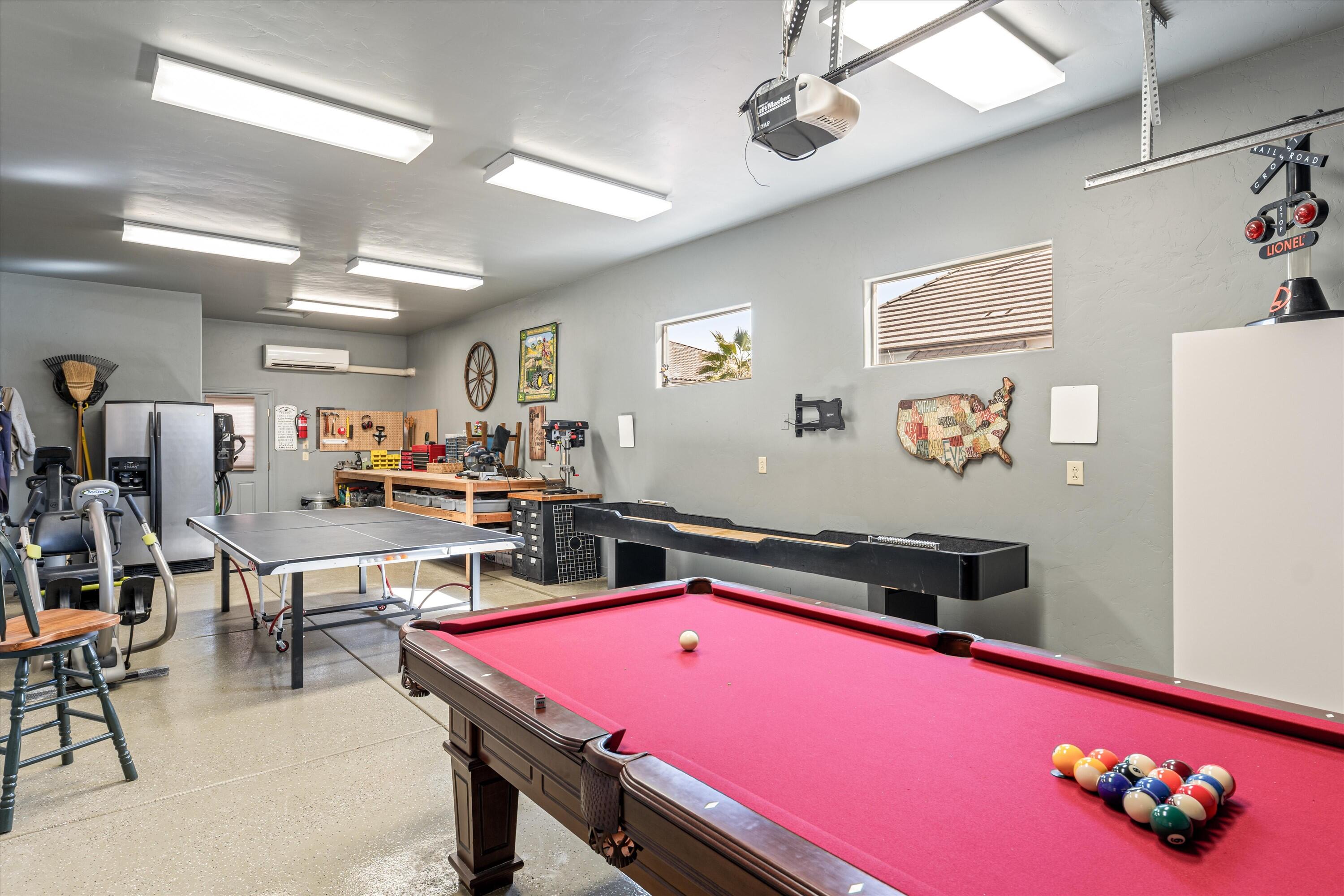 KNOLLS AT LITTLE VALLEY - Residential