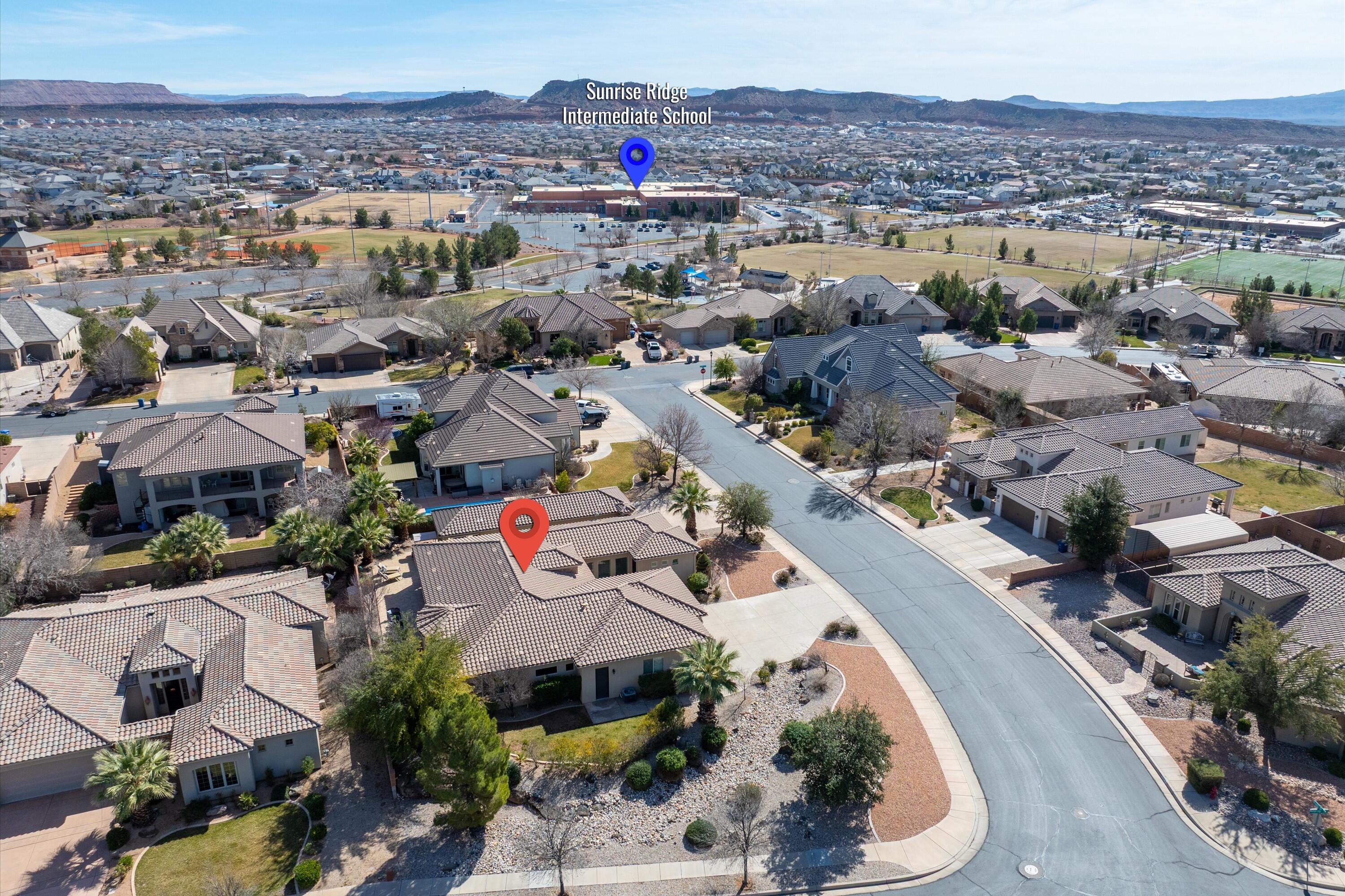 KNOLLS AT LITTLE VALLEY - Residential