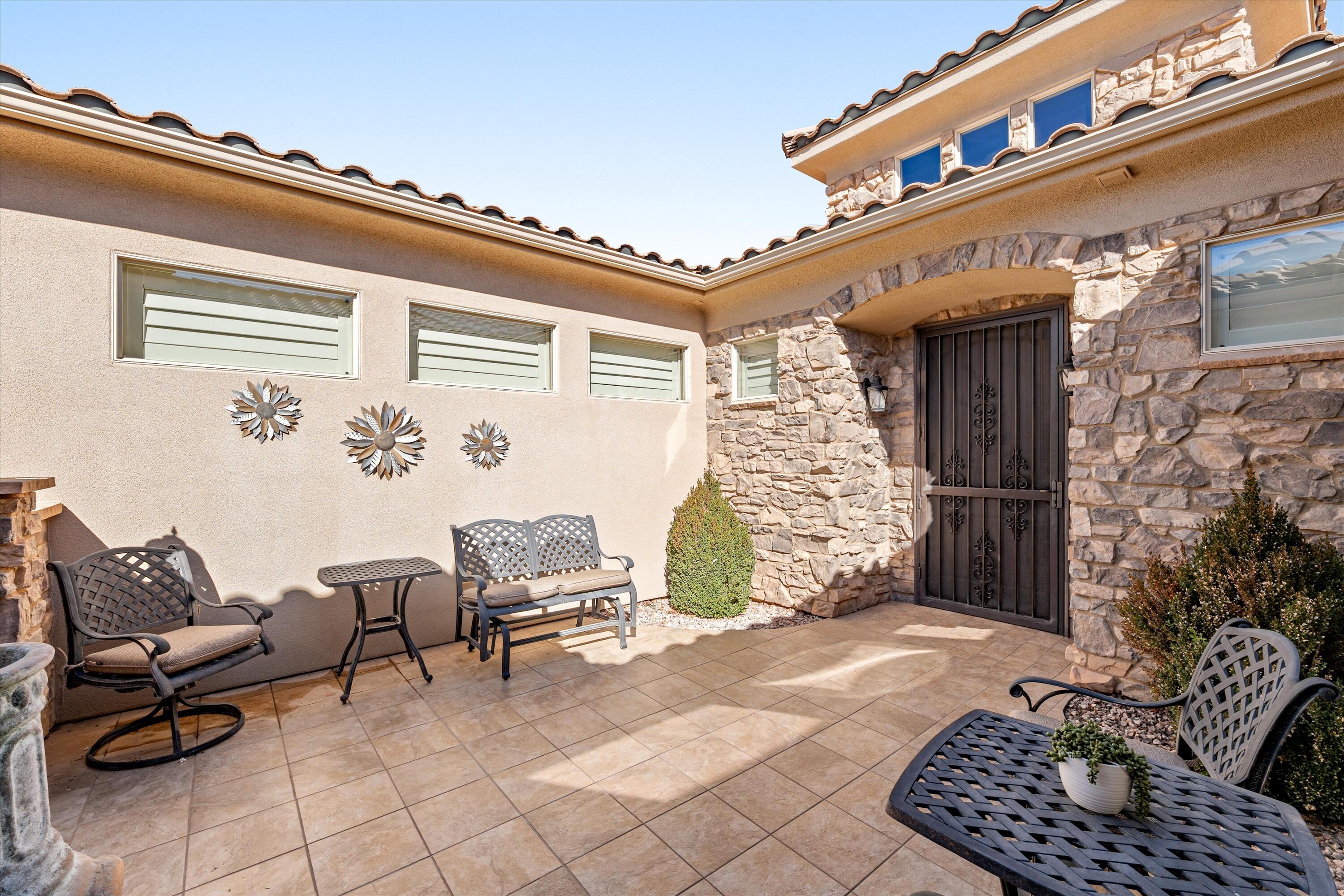 KNOLLS AT LITTLE VALLEY - Residential