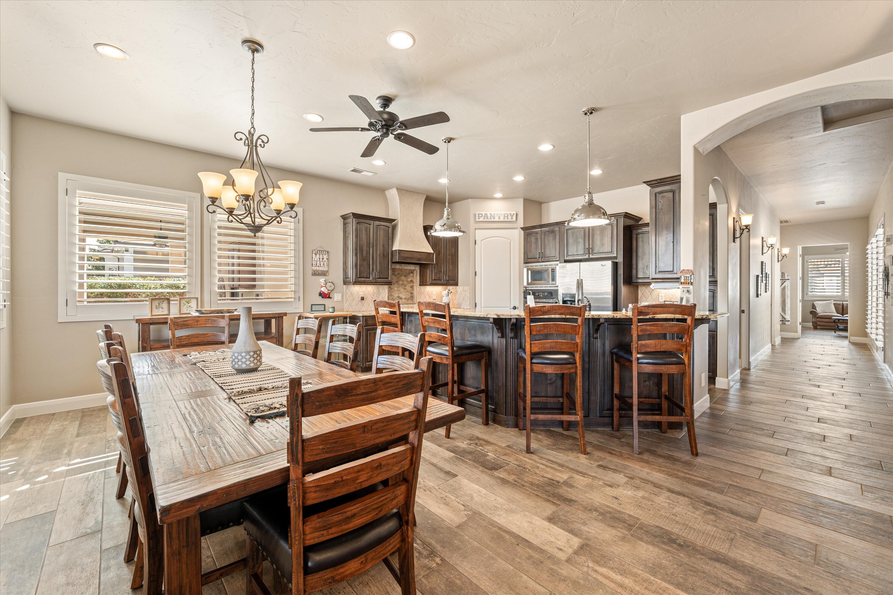 KNOLLS AT LITTLE VALLEY - Residential