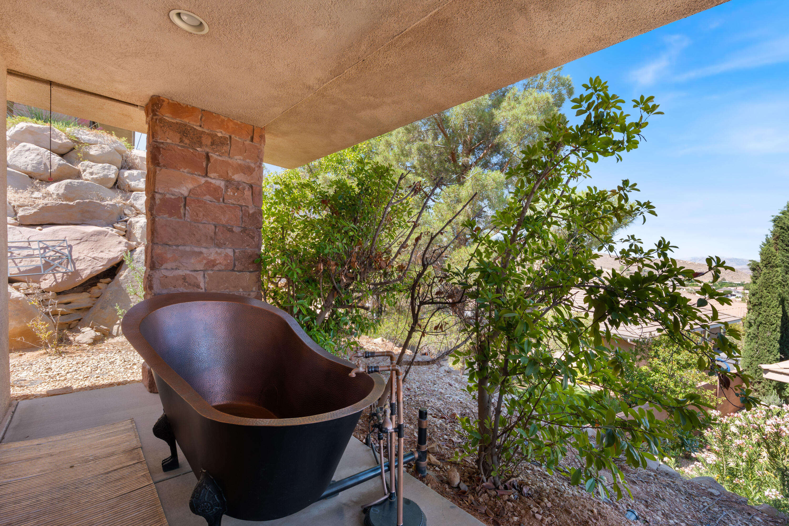 SPYGLASS HILL ESTATES - Residential