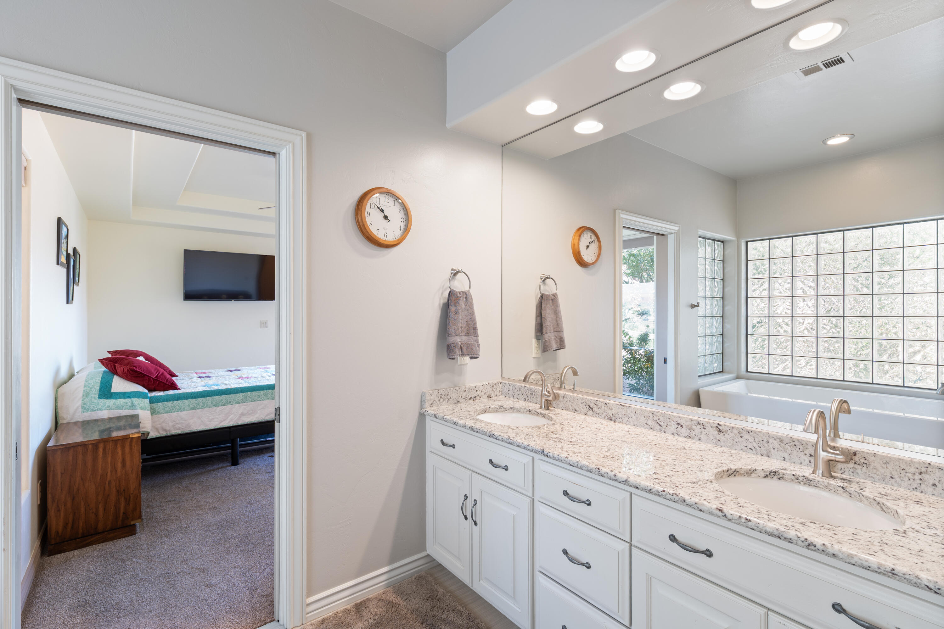 SPYGLASS HILL ESTATES - Residential