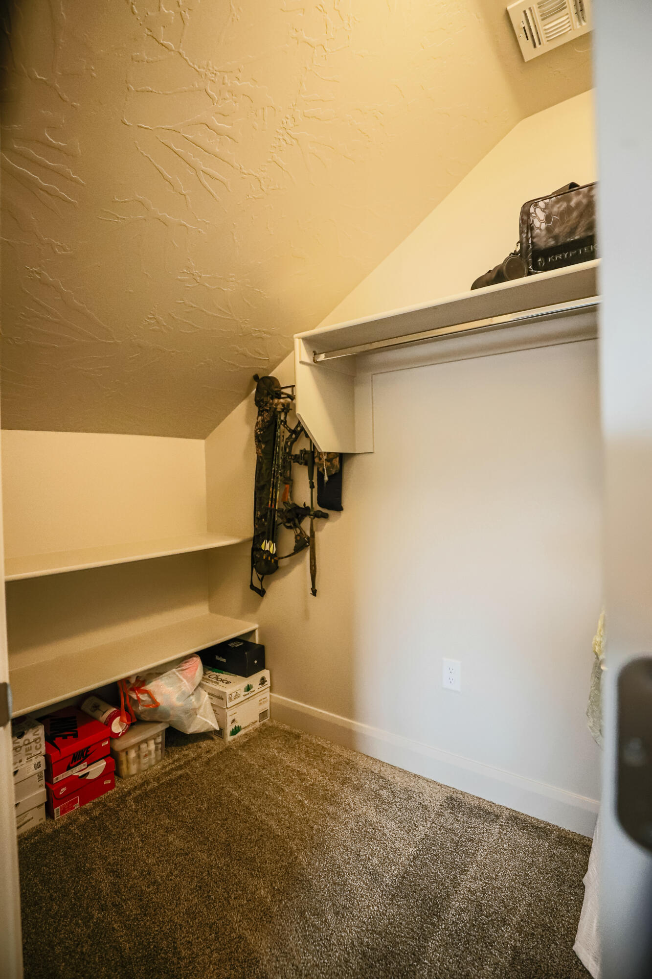 CRIMSON VIEW - Residential