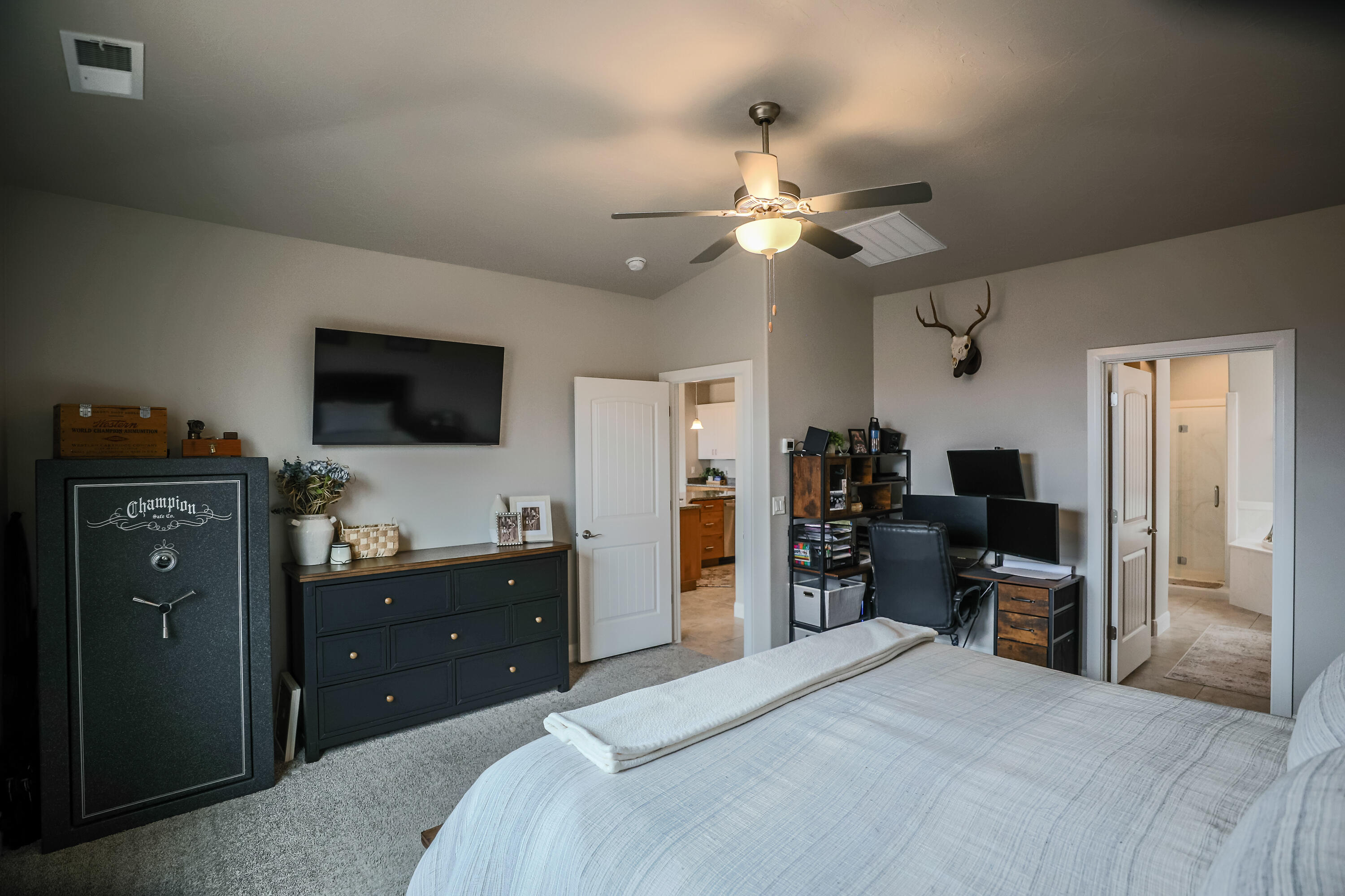 CRIMSON VIEW - Residential