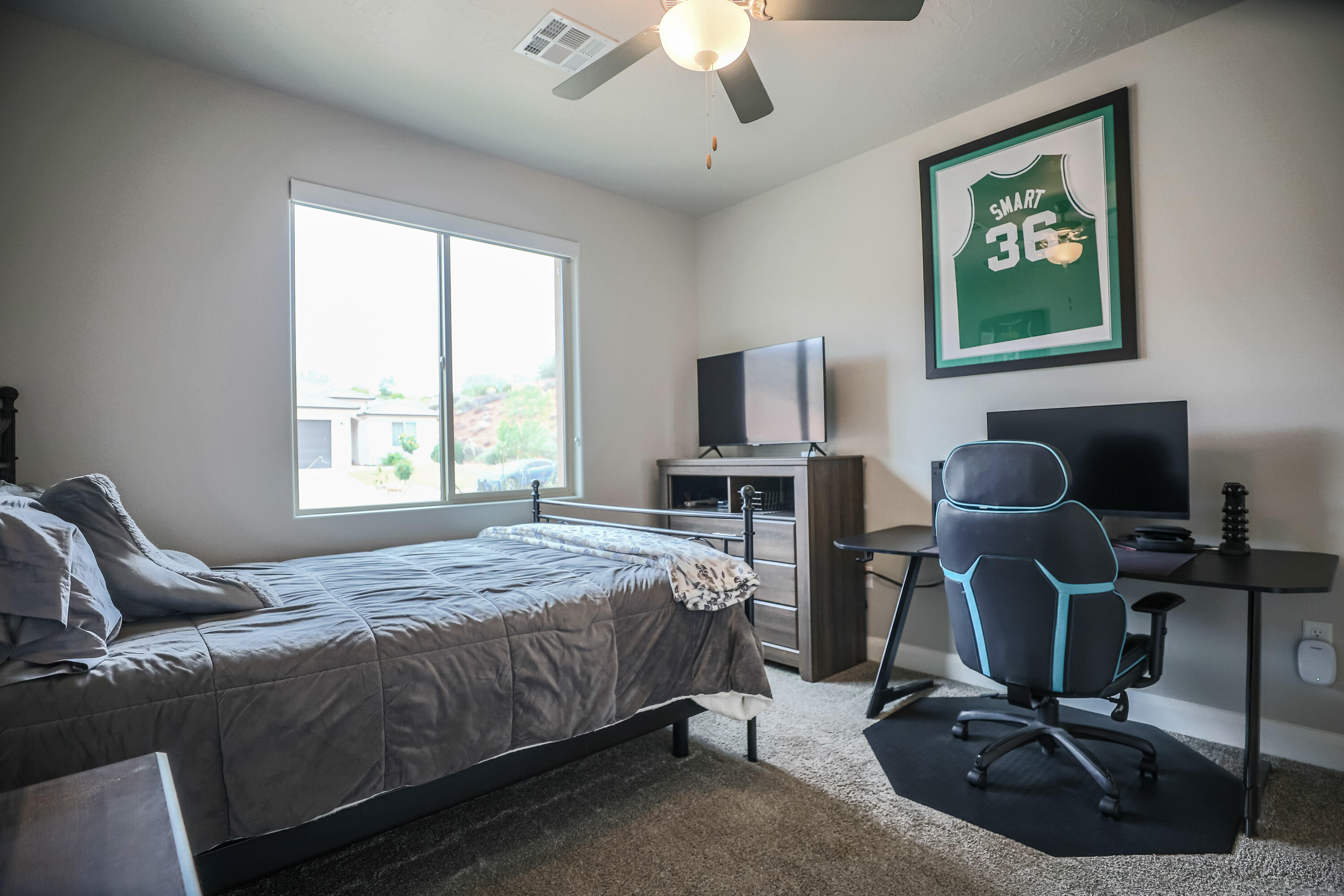 CRIMSON VIEW - Residential