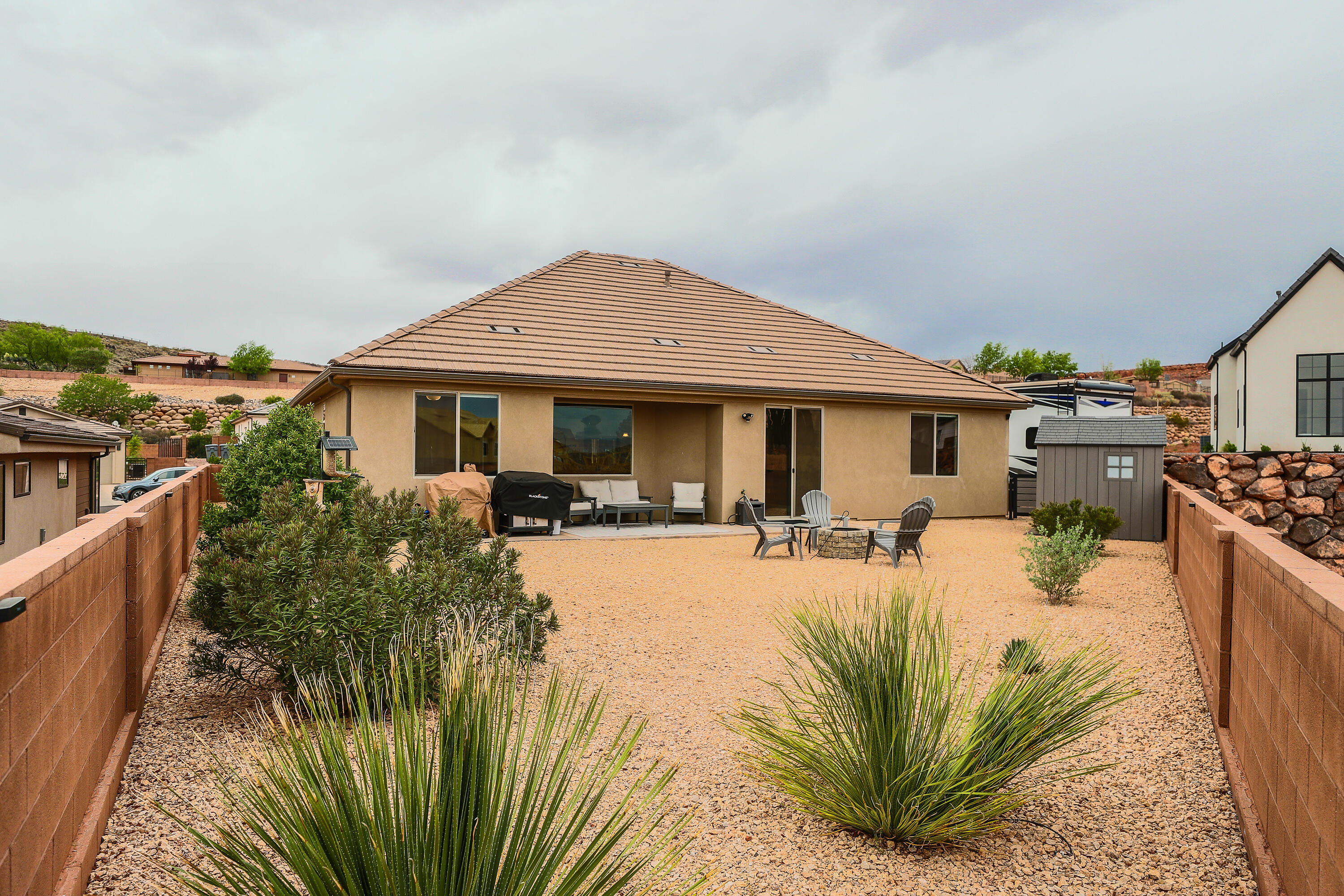 CRIMSON VIEW - Residential