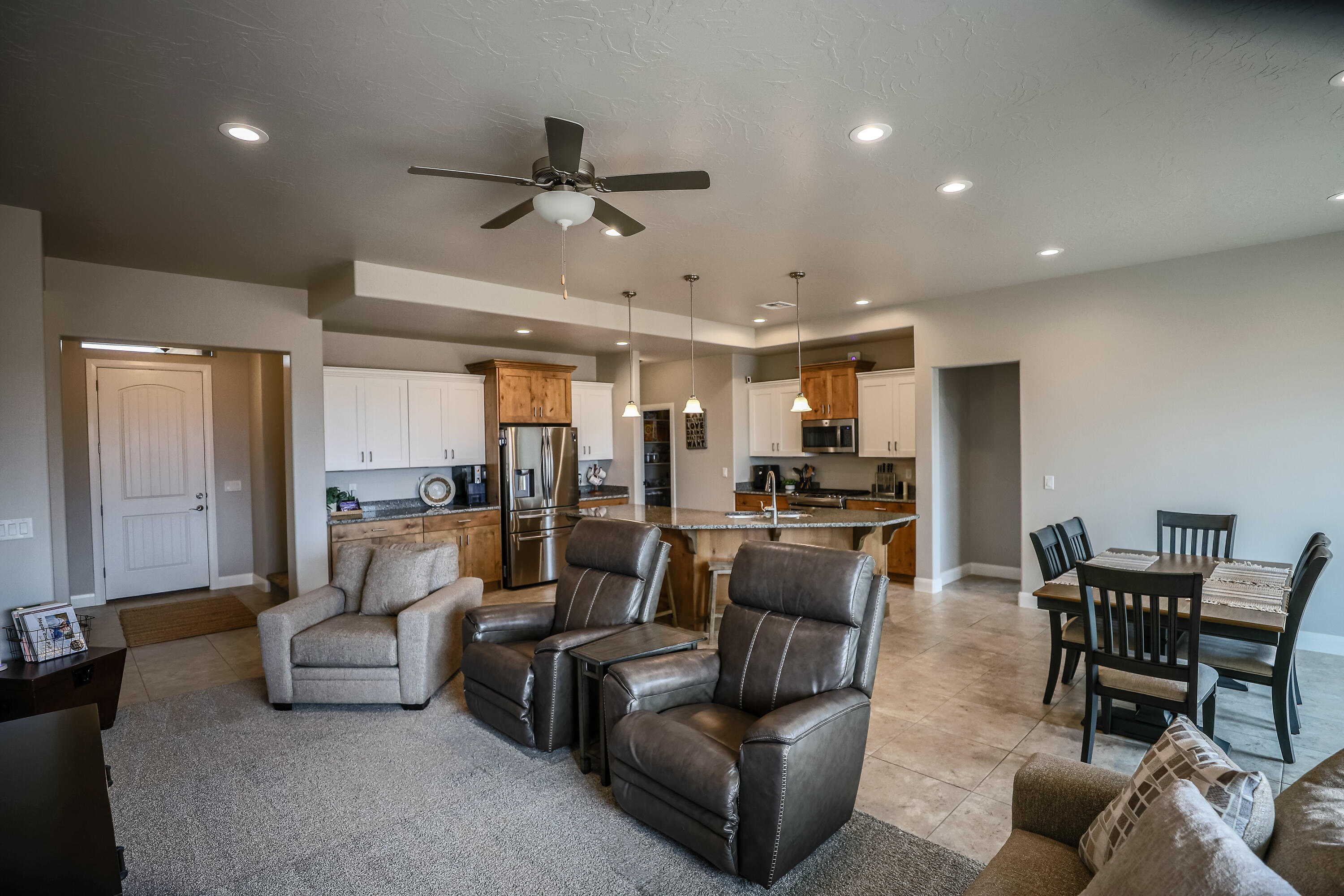 CRIMSON VIEW - Residential