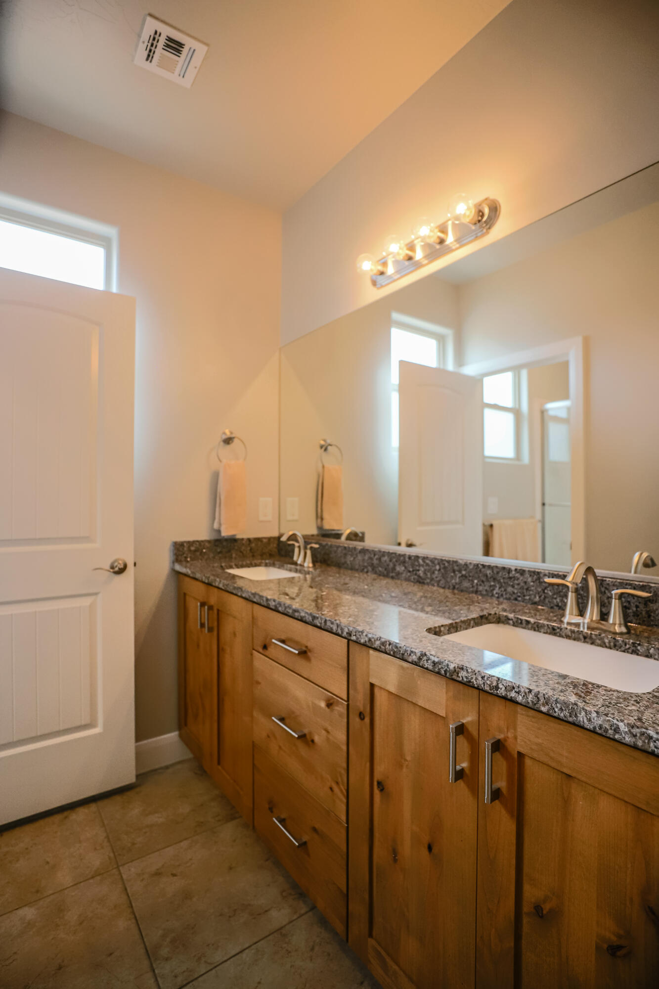 CRIMSON VIEW - Residential