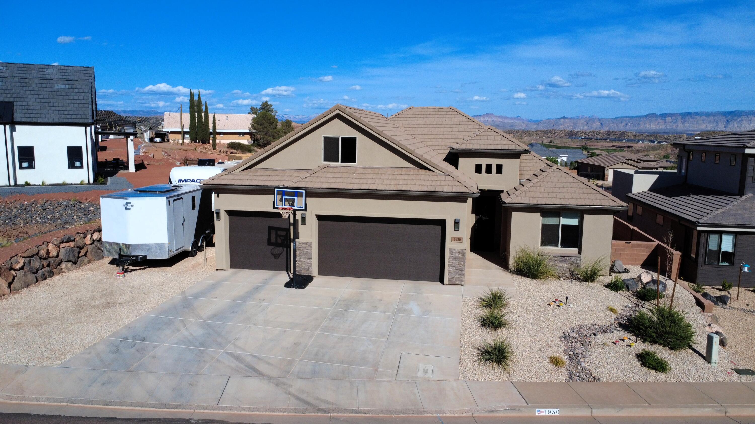 CRIMSON VIEW - Residential